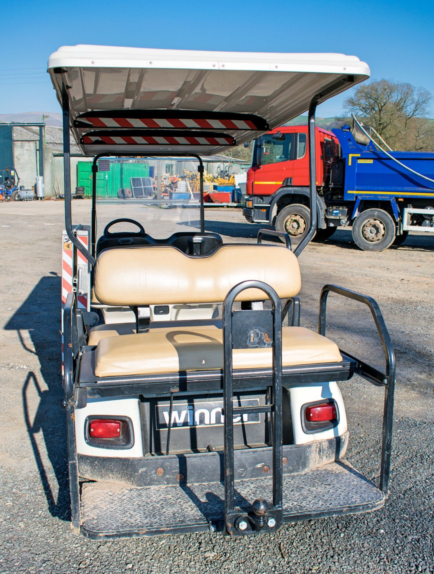 Cushman 6 seat & wheelchair petrol driven golf buggy Year: 2012 S/N: 2810404 Recorded Hours: 0163 - Image 6 of 8