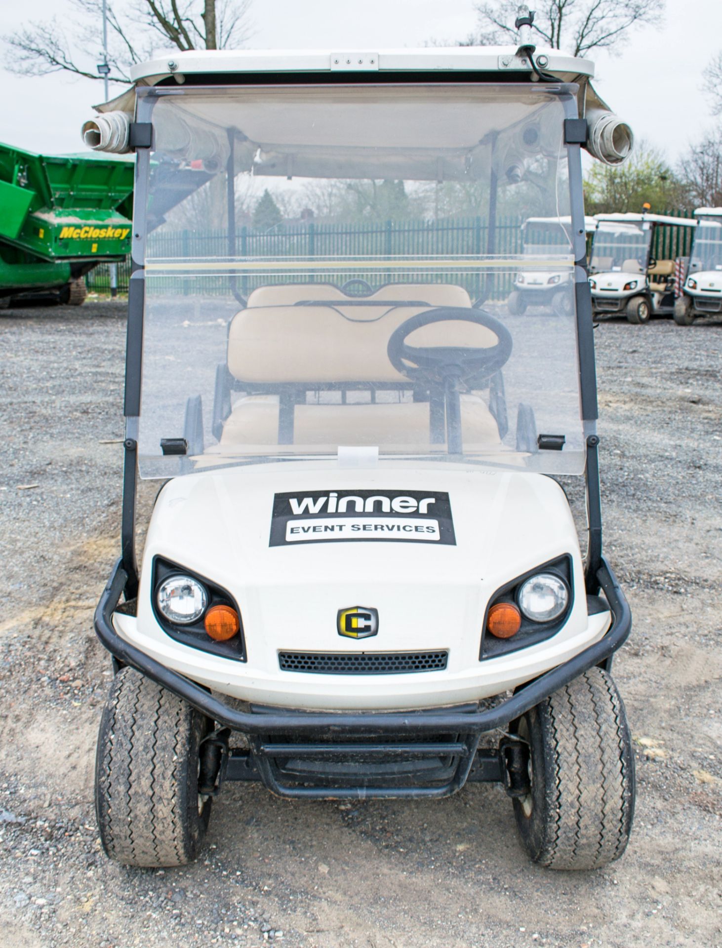 Cushman 6 seat petrol driven golf buggy Year: 2012 S/N:  Recorded Hours: 0079 - Image 5 of 8