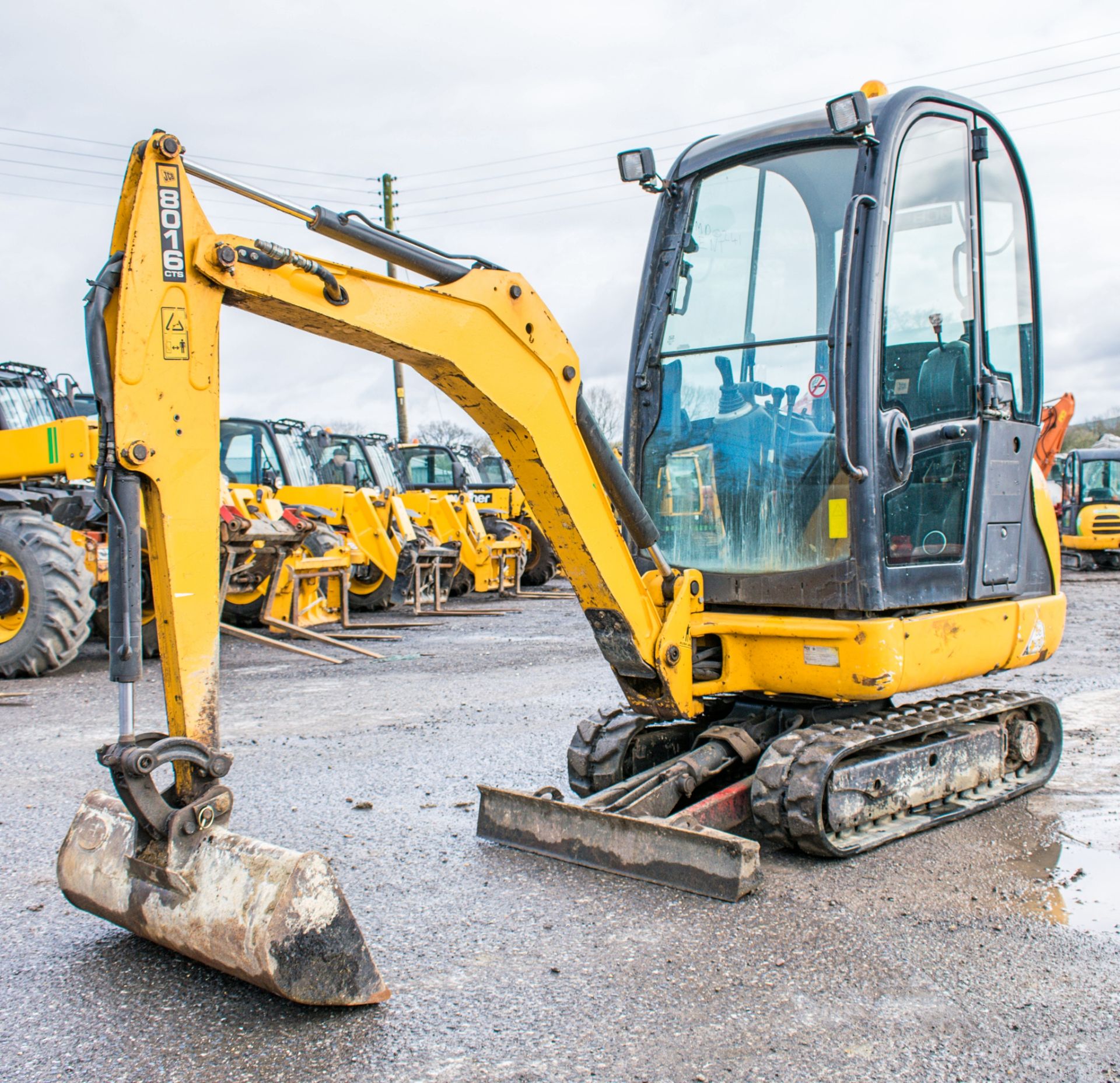 JCB 801.6 CTS 1.5 tonne rubber tracked mini excavator Year: 2013 S/N: 20171420 Recorded Hours: