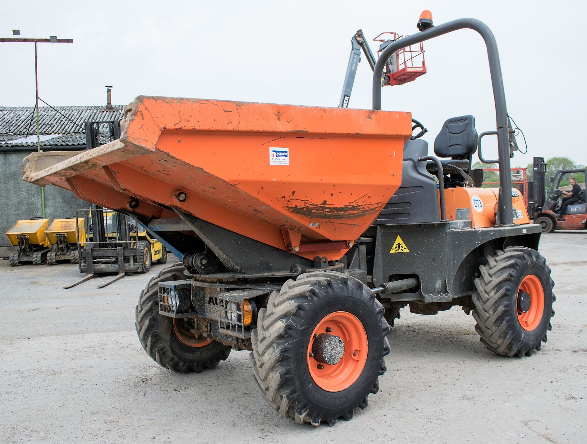 Neuson D350 AHG 3.5 tonne swivel skip dumper Year: 2015 S/N: 65174019 Recorded Hours: 856 D73