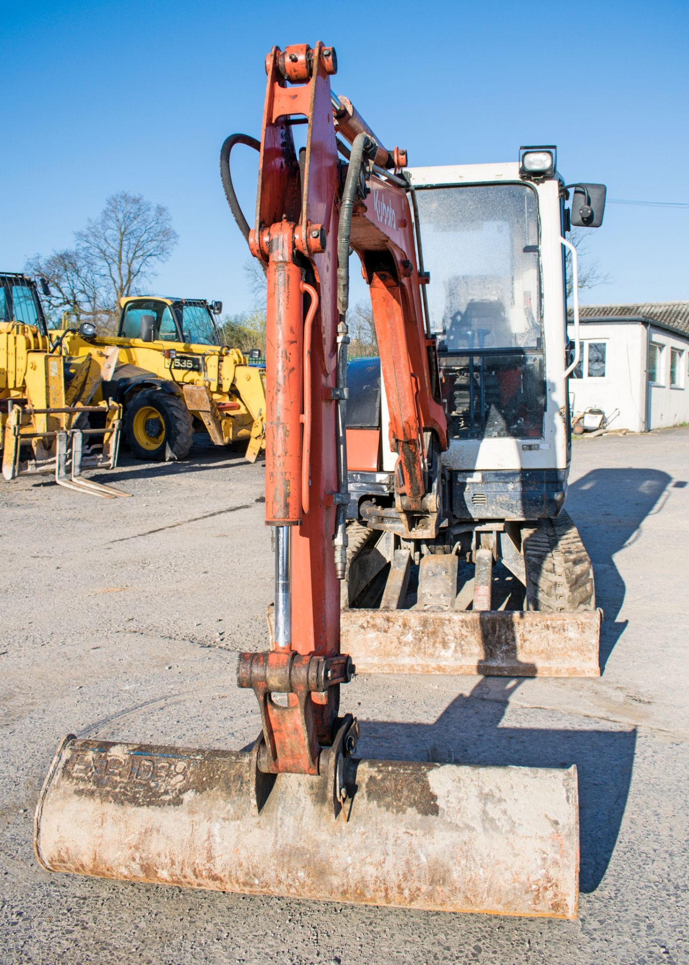 Kubota KX61-3 2.6 tonne rubber tracked excavator Year: 2012 S/N: 79214 Recorded Hours: 3253 blade, - Image 5 of 12