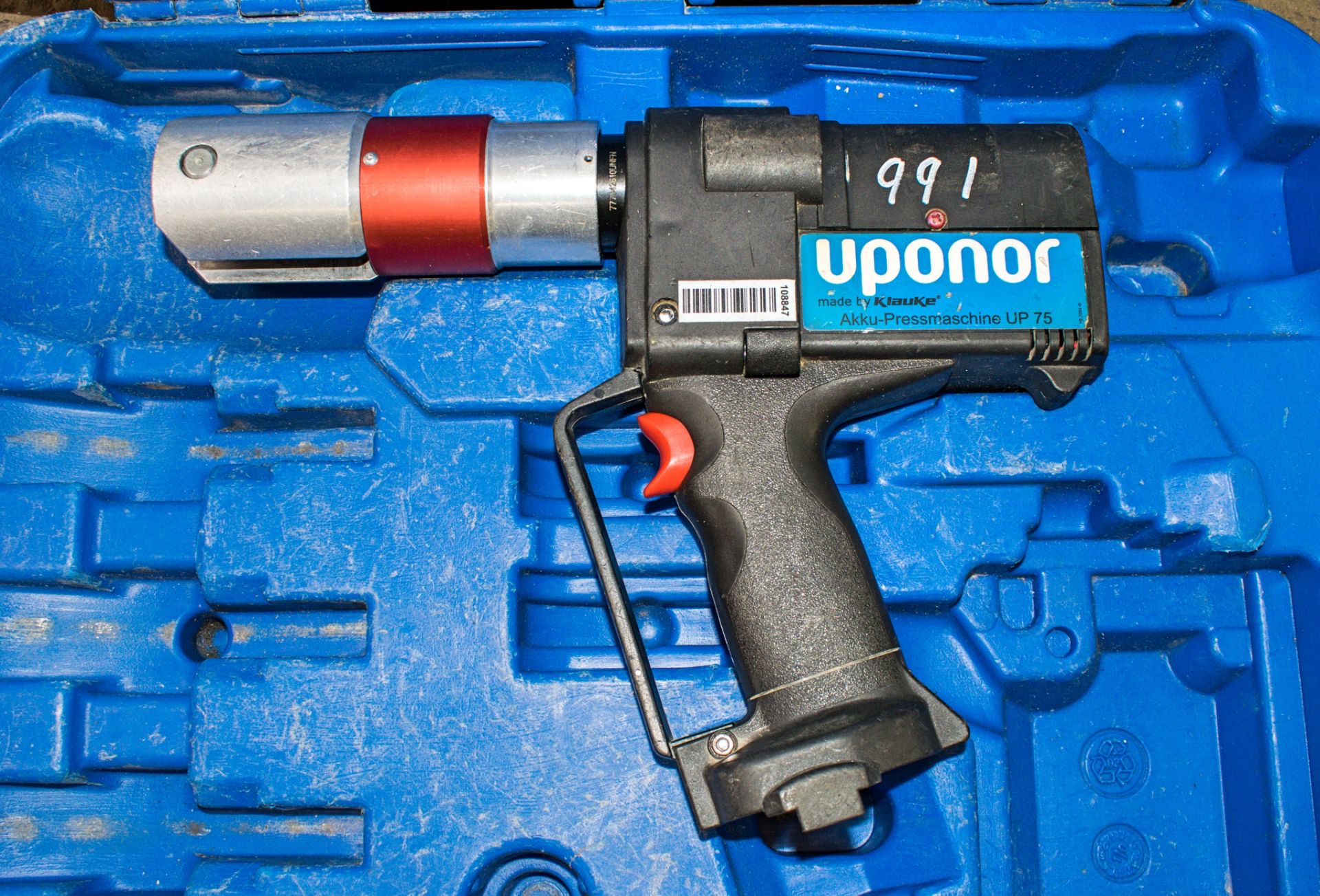 Uponor cordless pipe crimping tool c/w carry case ** No battery or charger **