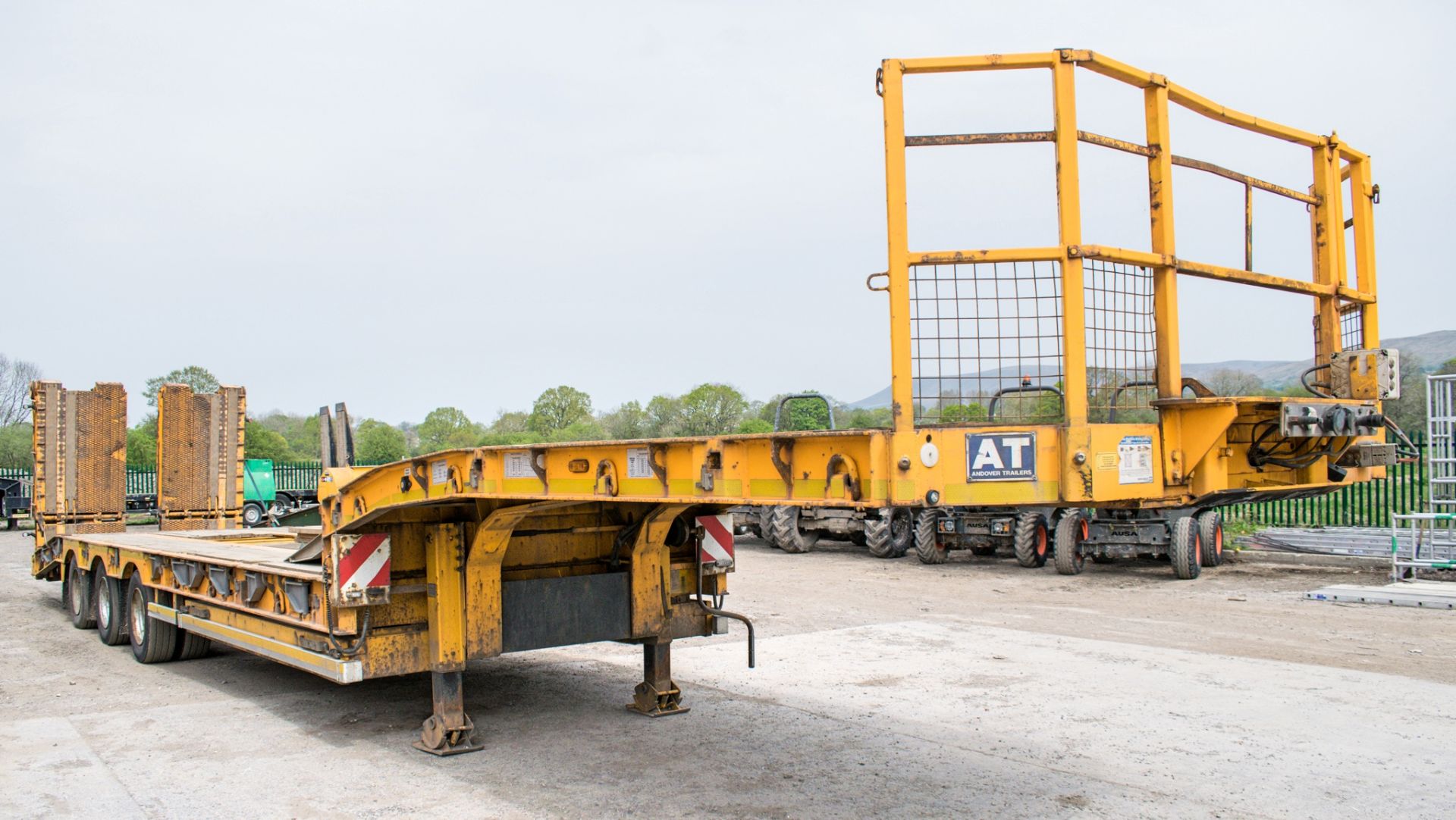 Andover 13.6 metre tri axle low loader trailer Year: 2014 S/N: E0850005 - Bild 2 aus 12