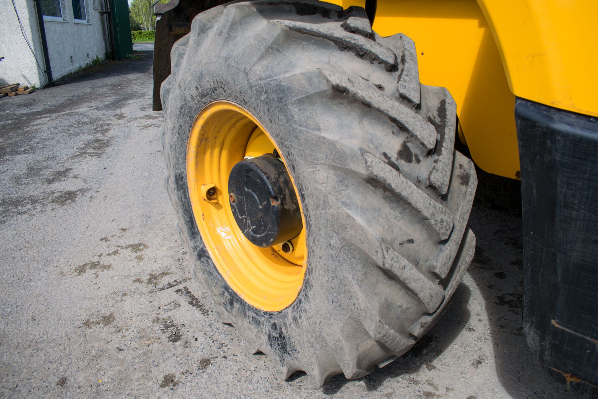 JCB 535-125 Hi-Viz 12.5 metre telescopic handler Year: 2015 S/N: 2347285 Recorded Hours: 2676 - Image 7 of 13