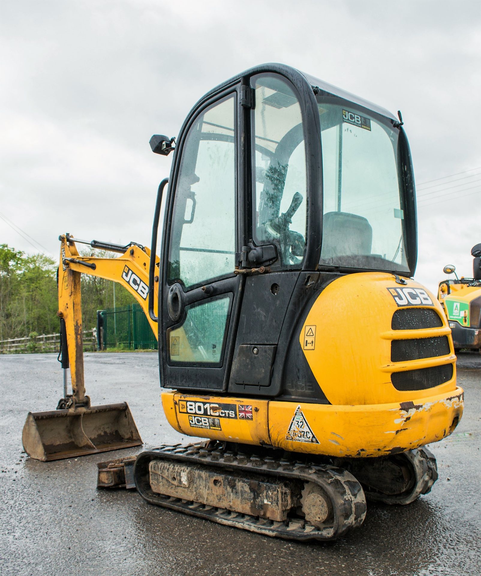 JCB 8018 1.8 tonne rubber tracked mini excavator Year: 2014 S/N: 2333718 Recorded Hours: 1585 blade, - Image 3 of 12