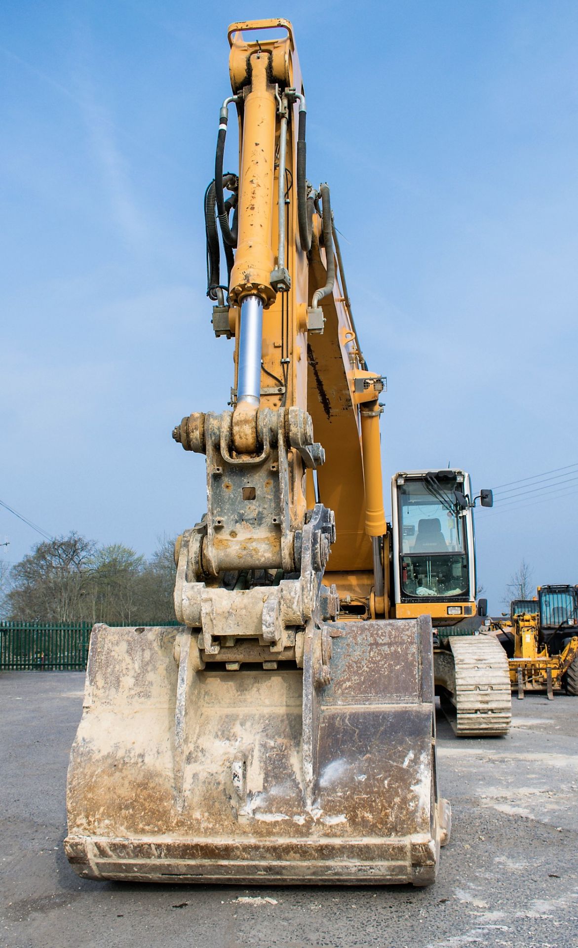 Liebherr 954 53 tonne steel tracked excavator Year: 2011 S/N: 031964 Recorded Hours: 6978 c/w - Image 5 of 17