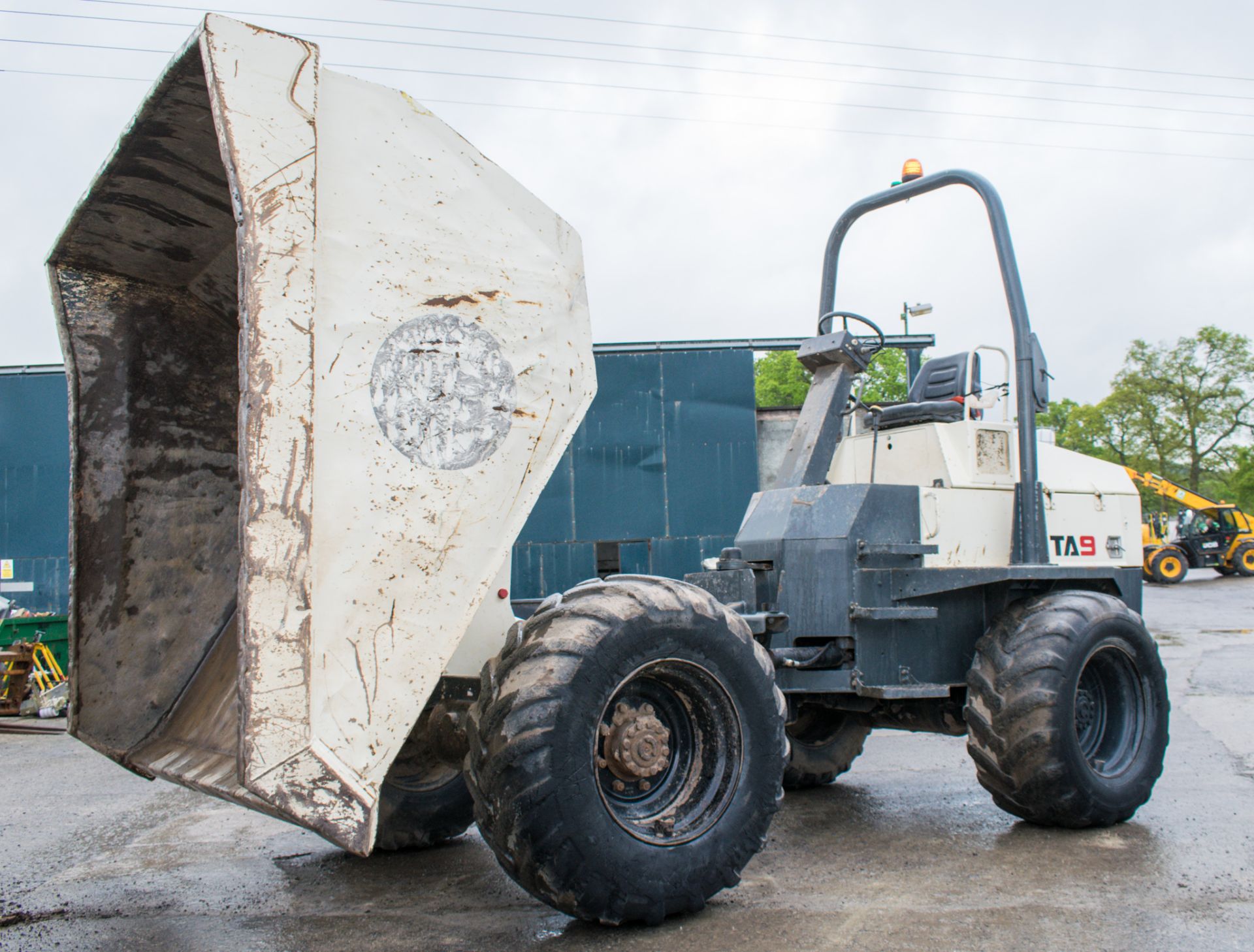 Terex TA9 9 tonne straight skip dumper Year: 2007 S/N: E704FM196 Recorded Hours: 5068 1408 - Image 12 of 15