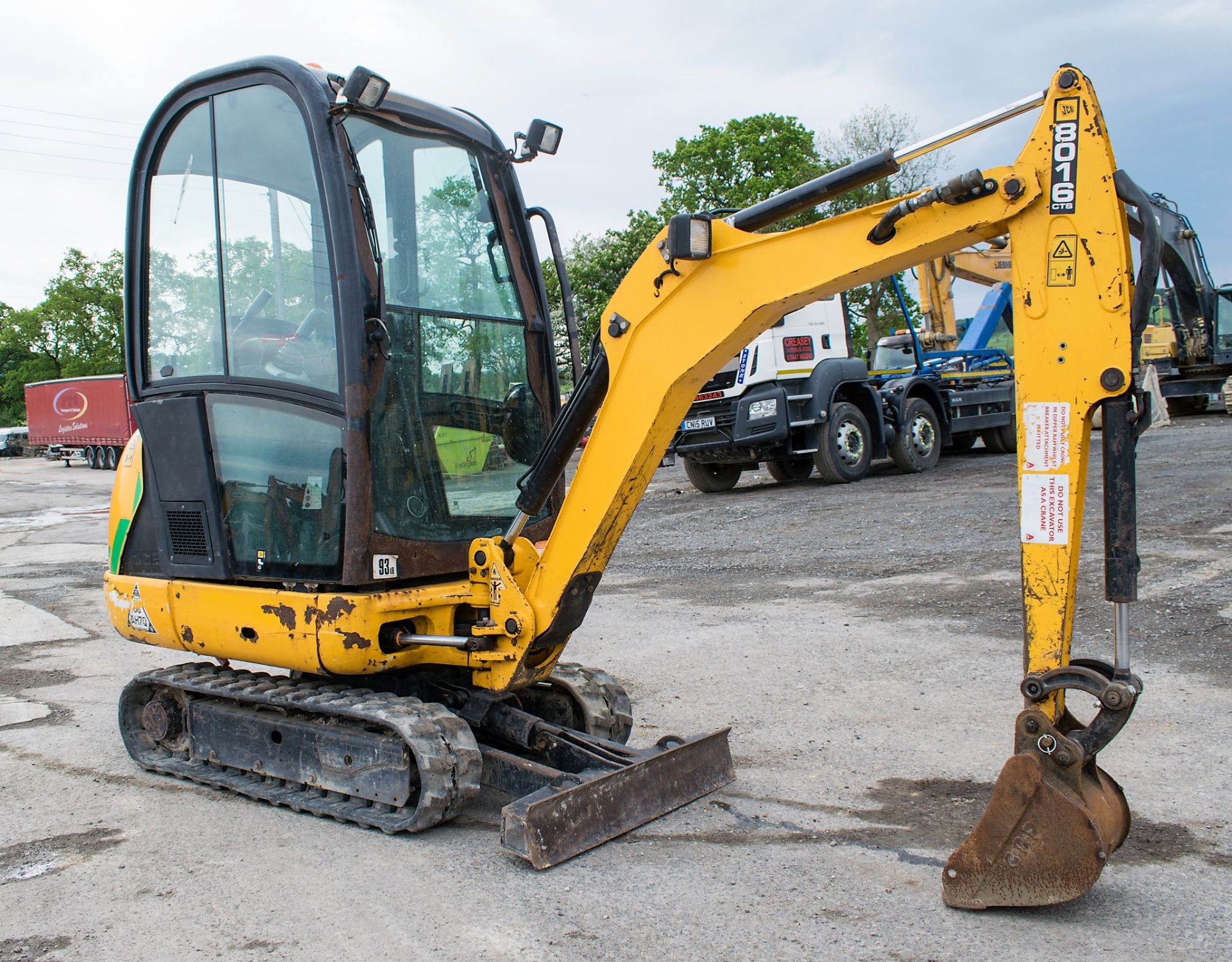 JCB 8016 1.6 tonne rubber tracked mini excavator Year: 2013 S/N: 2071357 Recorded Hours: 1753 blade, - Image 2 of 12