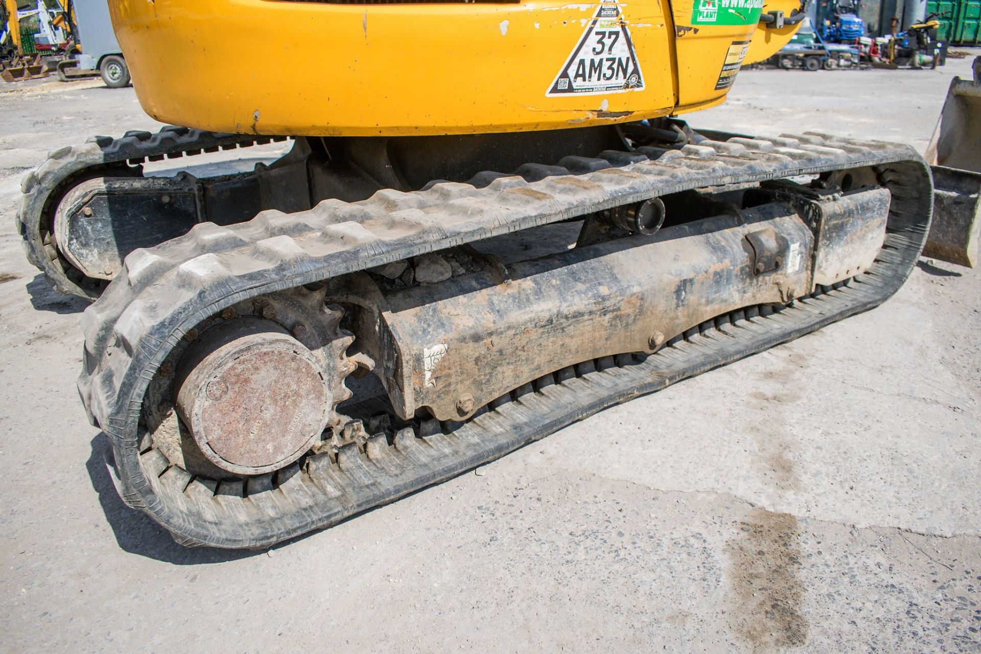 JCB 8025 ZTS 2.5 tonne rubber tracked mini excavator Year: 2015 S/N: 2226852 Recorded Hours: 1685 - Image 7 of 14