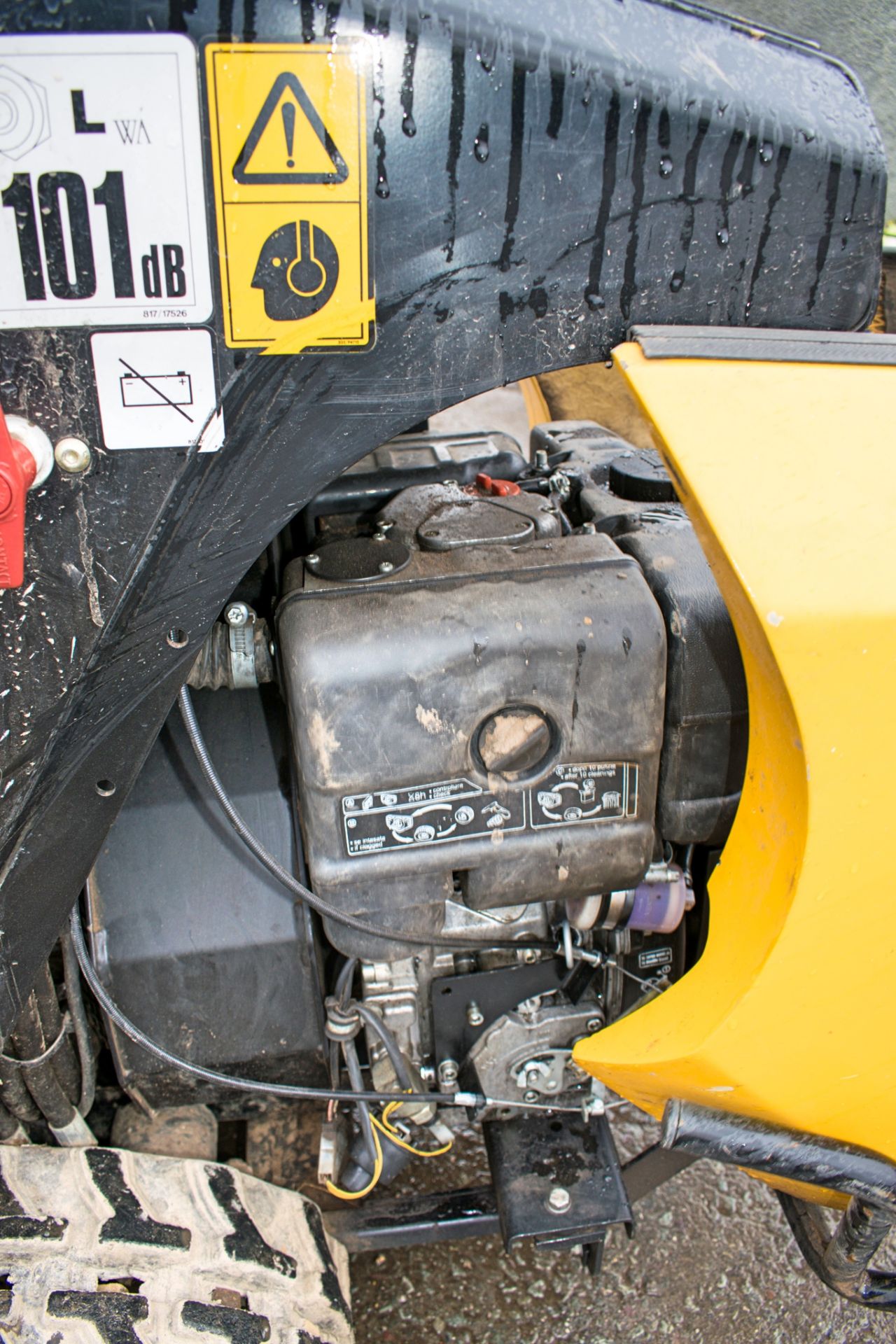 JCB HTD-5 Dumpster diesel driven rubber tracked hi-tip pedestrian dumper Year: 2016 S/N: 1593598 - Image 12 of 12