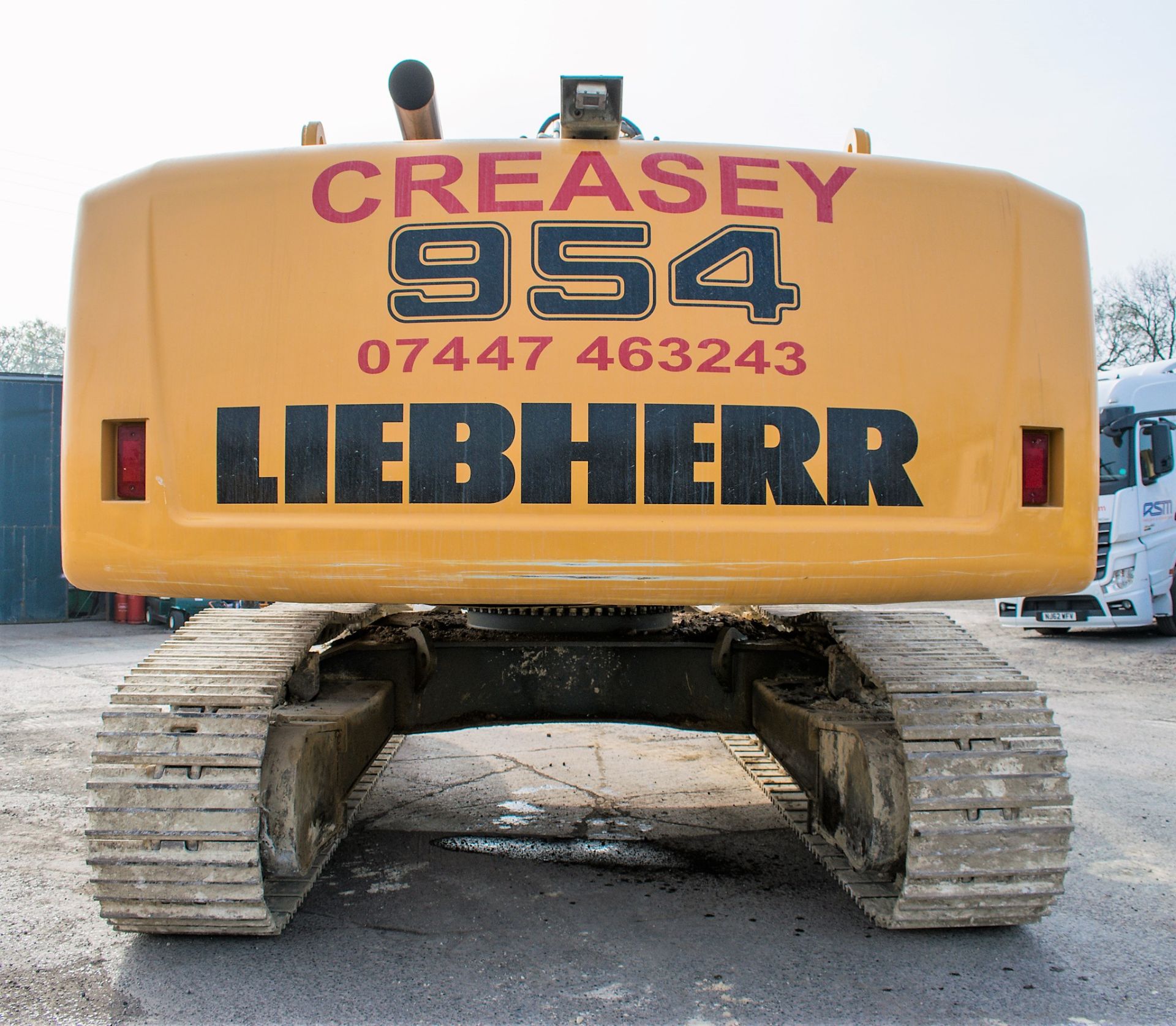 Liebherr 954 53 tonne steel tracked excavator Year: 2011 S/N: 031964 Recorded Hours: 6978 c/w - Image 7 of 17