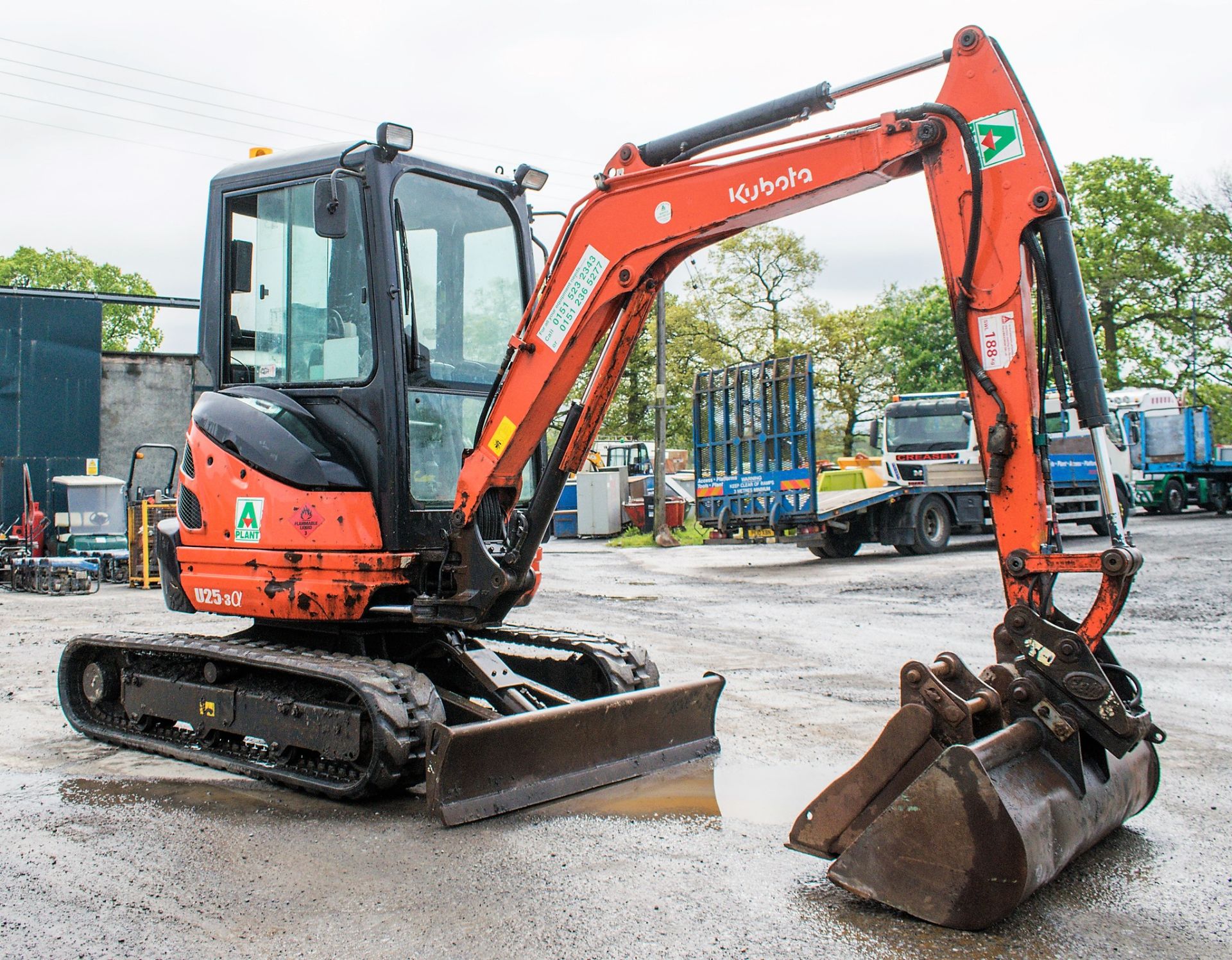 Kubota U25-3 2.5 tonne rubber tracked mini excavator Year: 2013 S/N: 25688 Recorded Hours: 1526 - Image 2 of 14