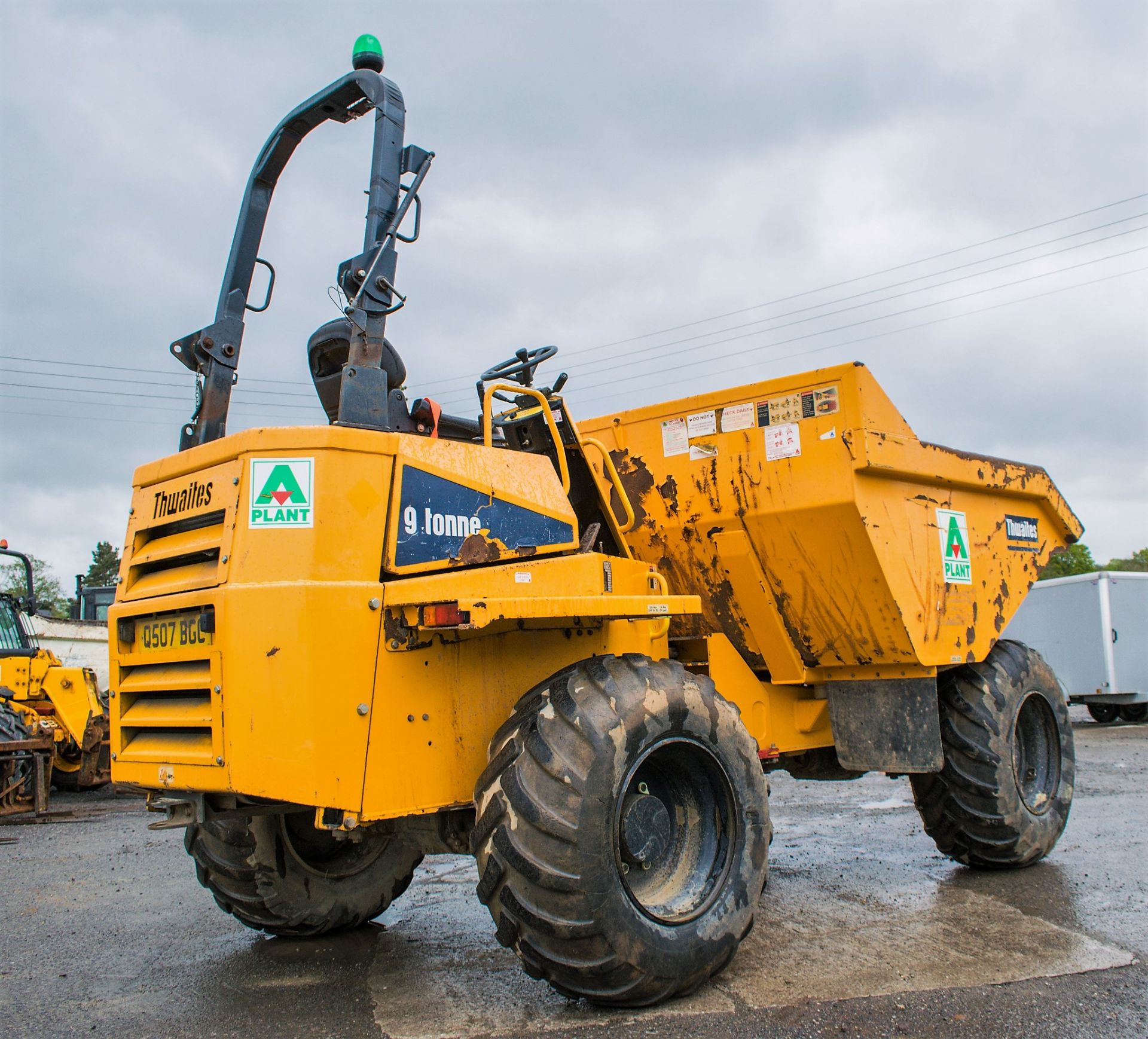 Thwaites 9 tonne straight skip dumper Year: 2013 S/N: C5321 Recorded Hours: 1567 A602366 - Image 4 of 14