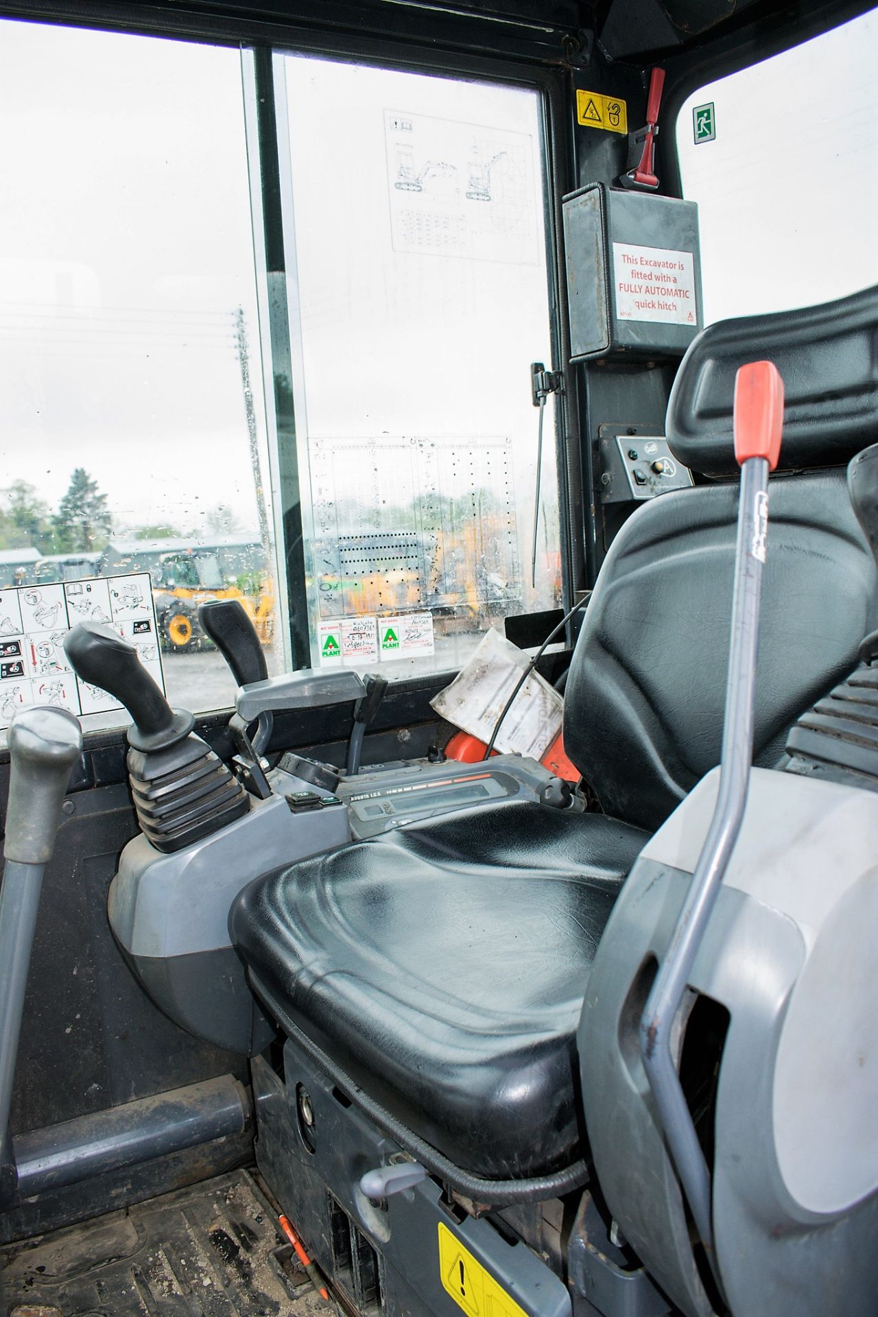 Kubota U25-3 2.5 tonne rubber tracked mini excavator Year: 2013 S/N: 25724 Recorded Hours: 1500 - Image 12 of 12