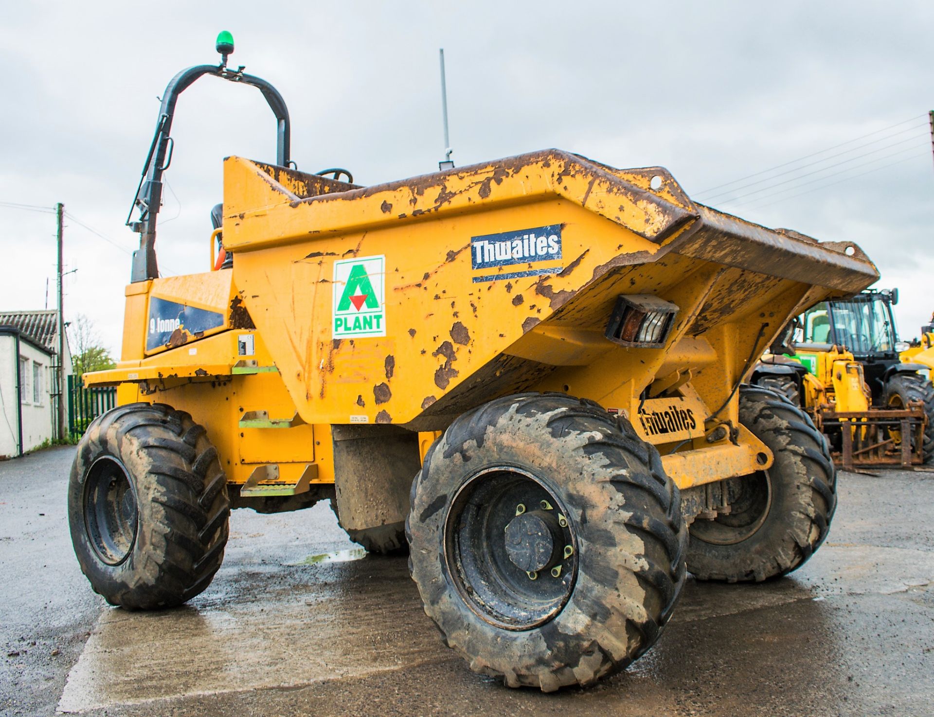 Thwaites 9 tonne straight skip dumper Year: 2013 S/N: C5321 Recorded Hours: 1567 A602366 - Image 2 of 14