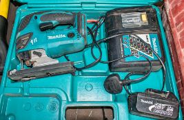 Makita 18v cordless jigsaw c/w charger, battery & carry case A634871