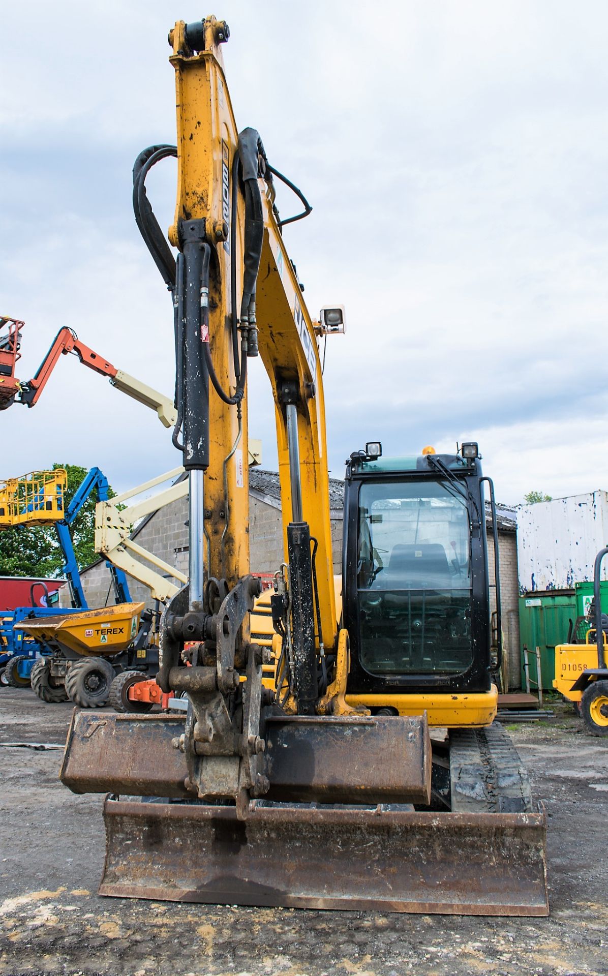 JCB 8085 ZTS 8.5 tonne rubber tracked midi excavator Year: 2013 S/N: 1073044 Recorded Hours: 93046 - Image 4 of 13