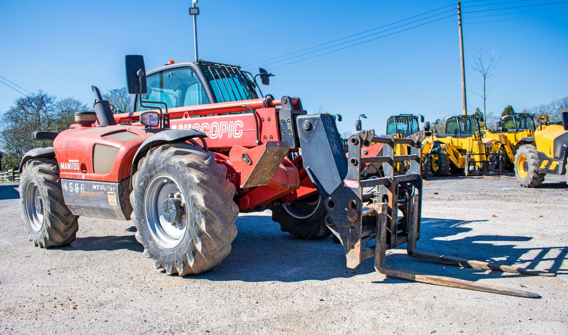 Manitou MT1030ST 10 metre telescopic handler Year: 2011 S/N: 594659 Recorded Hours: 3679 c/w side - Image 2 of 13