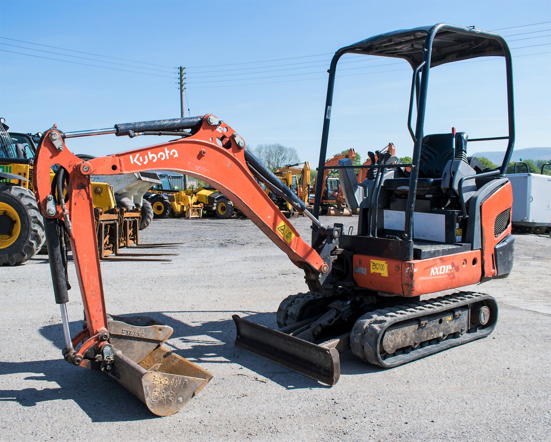 Kubota KX015-4 1.5 tonne rubber tracked mini excavator Year: 2011 S/N: 55637 Recorded Hours: 2394