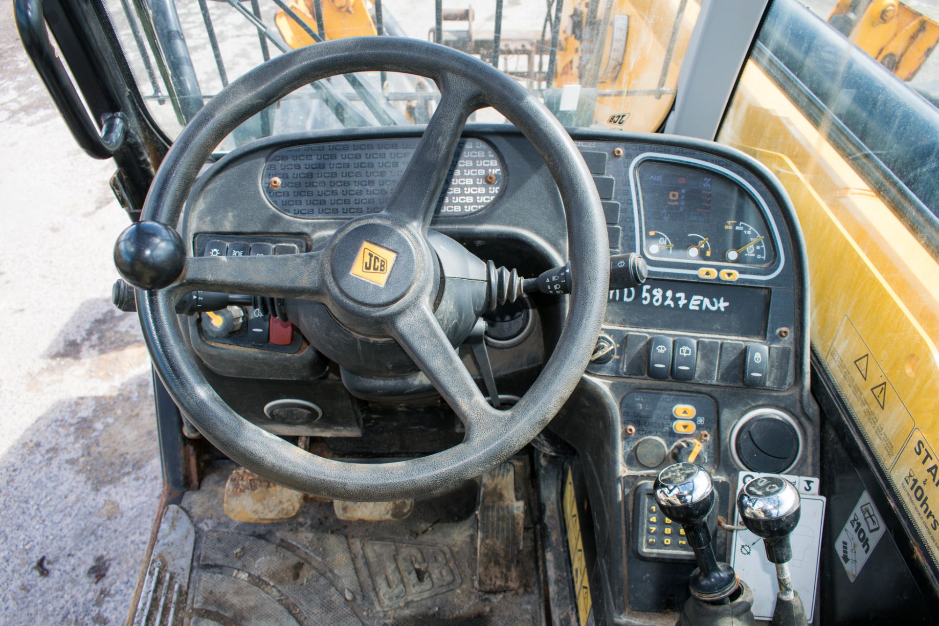 JCB 535-125 Hi-Viz 12.5 metre telescopic handler Year: 2015 S/N: 2347285 Recorded Hours: 2676 - Image 13 of 13