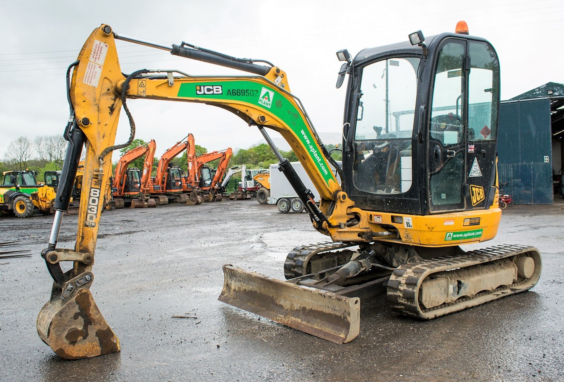 JCB 8030 ZTS 3 tonne rubber tracked mini excavator Year: 2015 S/N: 2432303 Recorded hours: 1204