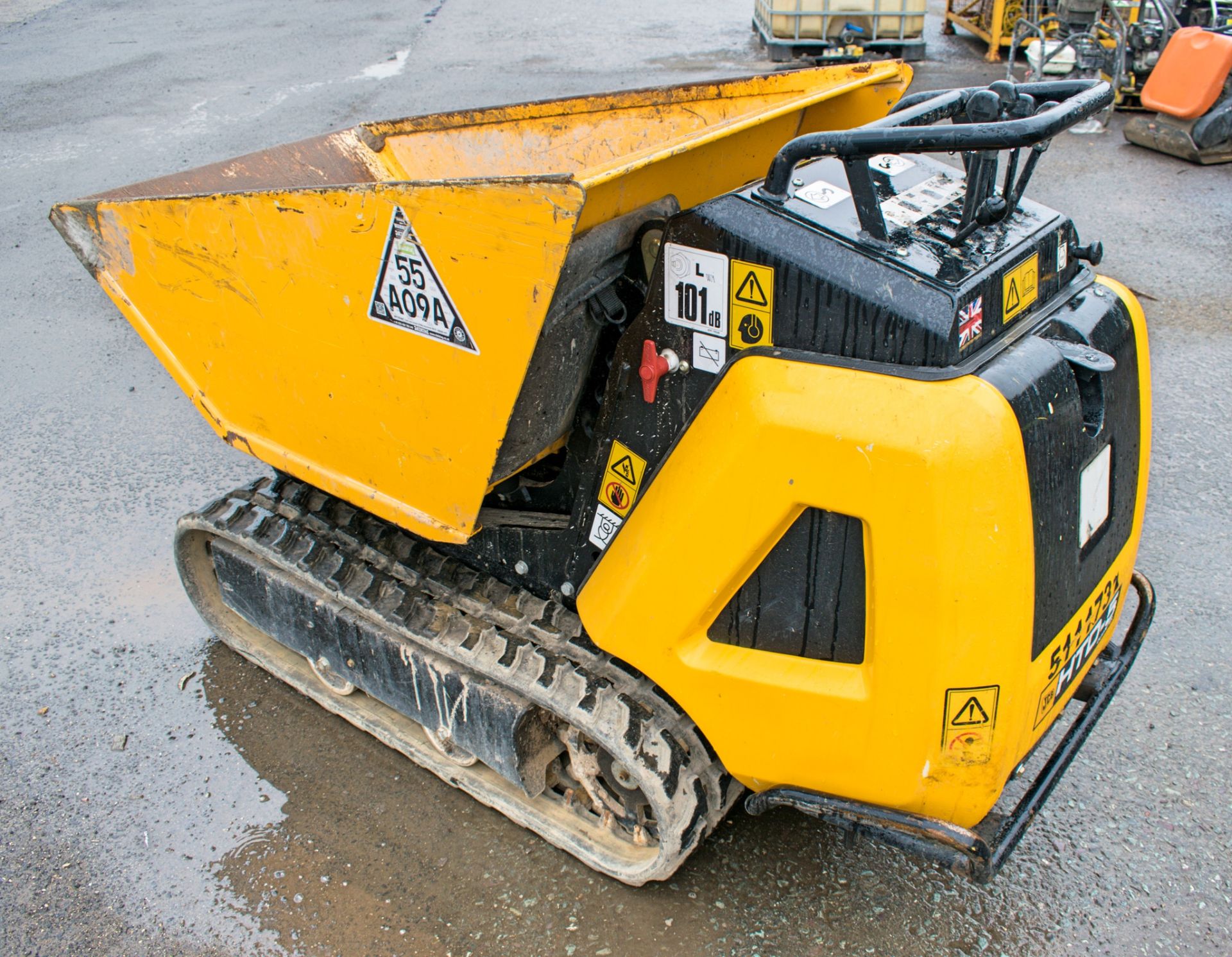 JCB HTD-5 Dumpster diesel driven rubber tracked hi-tip pedestrian dumper Year: 2016 S/N: 1593598 - Image 3 of 12