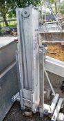 Bocker ALP-Lift LMC 380 material hoist