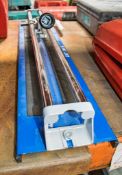 Tile cutter A939954