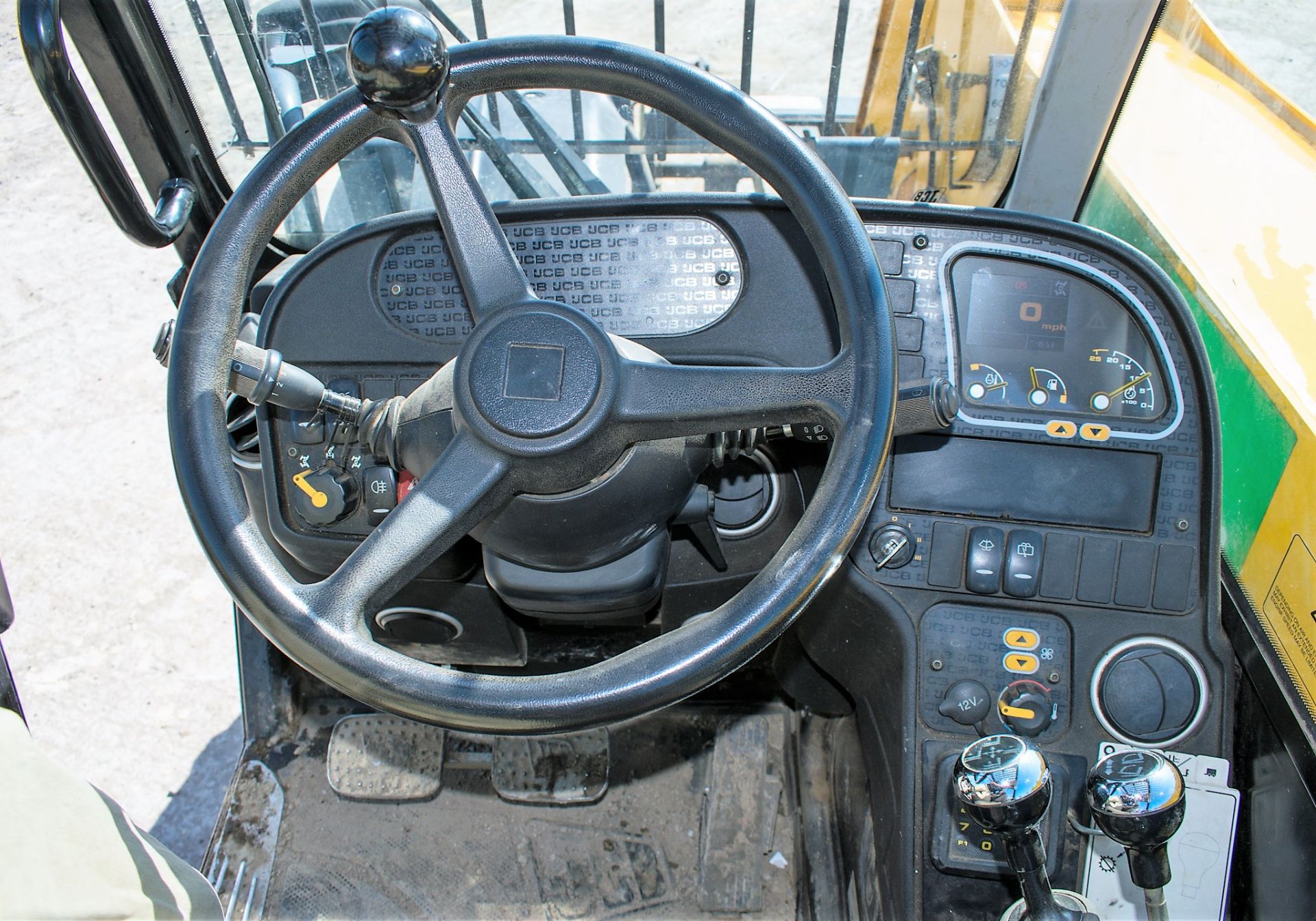 JCB 531-70 telescopic handler  Year: 2013 S/N: 2178066 Recorded Hours: 2097 A603292 - Image 13 of 14