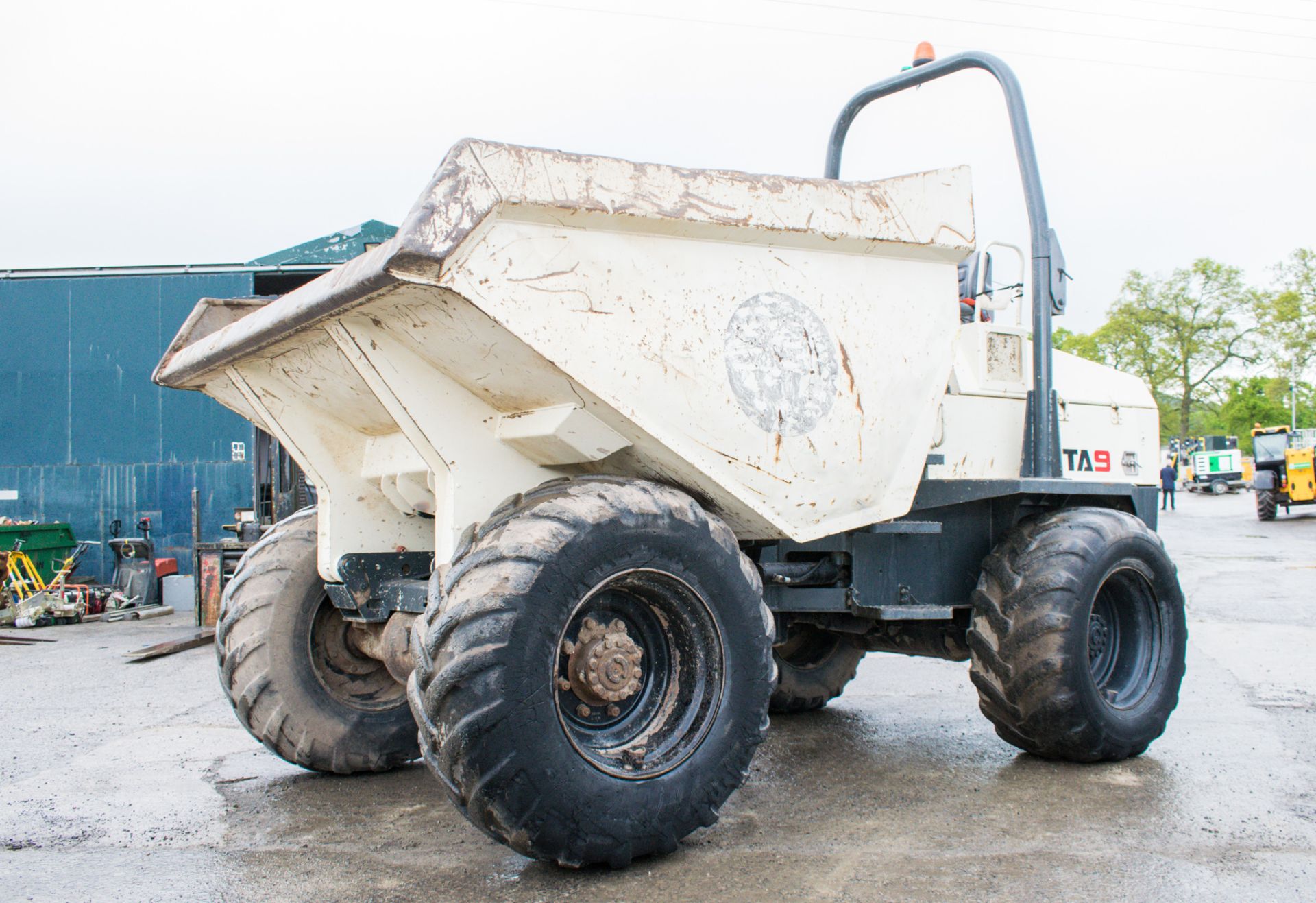 Terex TA9 9 tonne straight skip dumper Year: 2007 S/N: E704FM196 Recorded Hours: 5068 1408