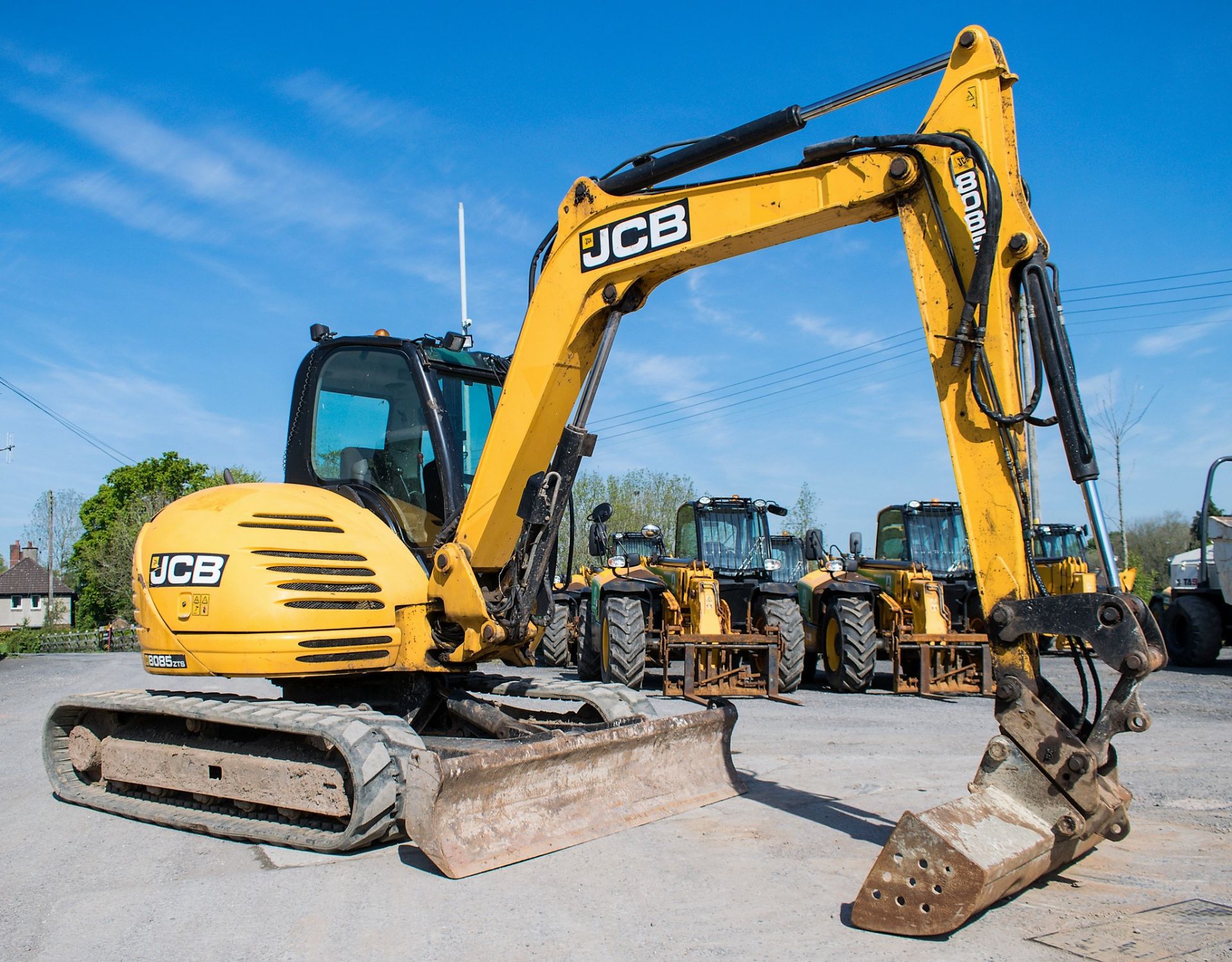 JCB 8085 ZTS 8.5 tonne rubber tracked midi excavator Year: 2012 S/N: 1072590 Recorded Hours: - Image 2 of 12