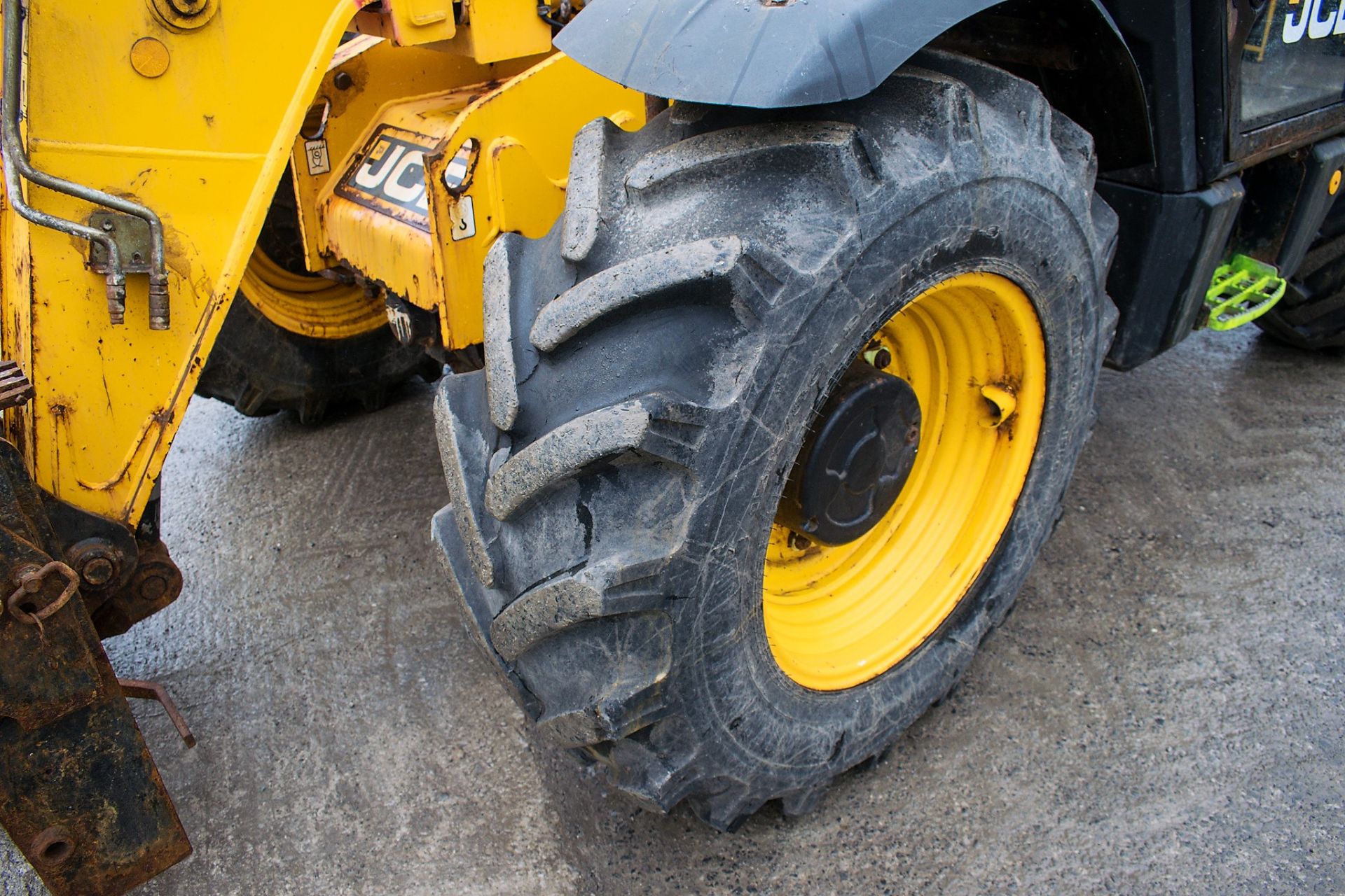 JCB 535-95 9.5 metre telescopic handler Year: 2013 S/N: 2180473 Recorded Hours: 897 c/w rear - Image 8 of 13