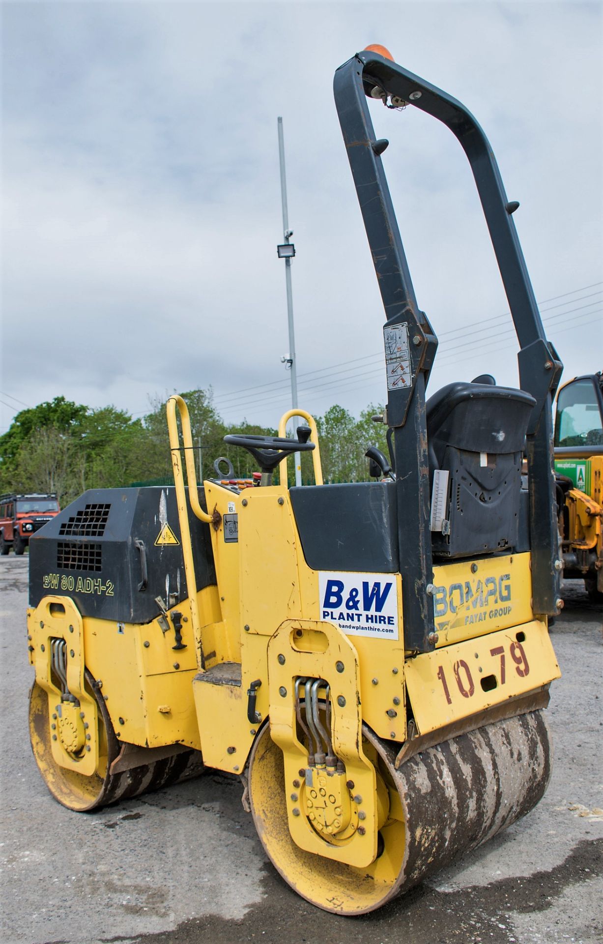 Bomag BW 80 ADH-2 double drum roller  Year: 2007 S/N: 101460427059 Rec hours: 727 1079 - Image 3 of 10