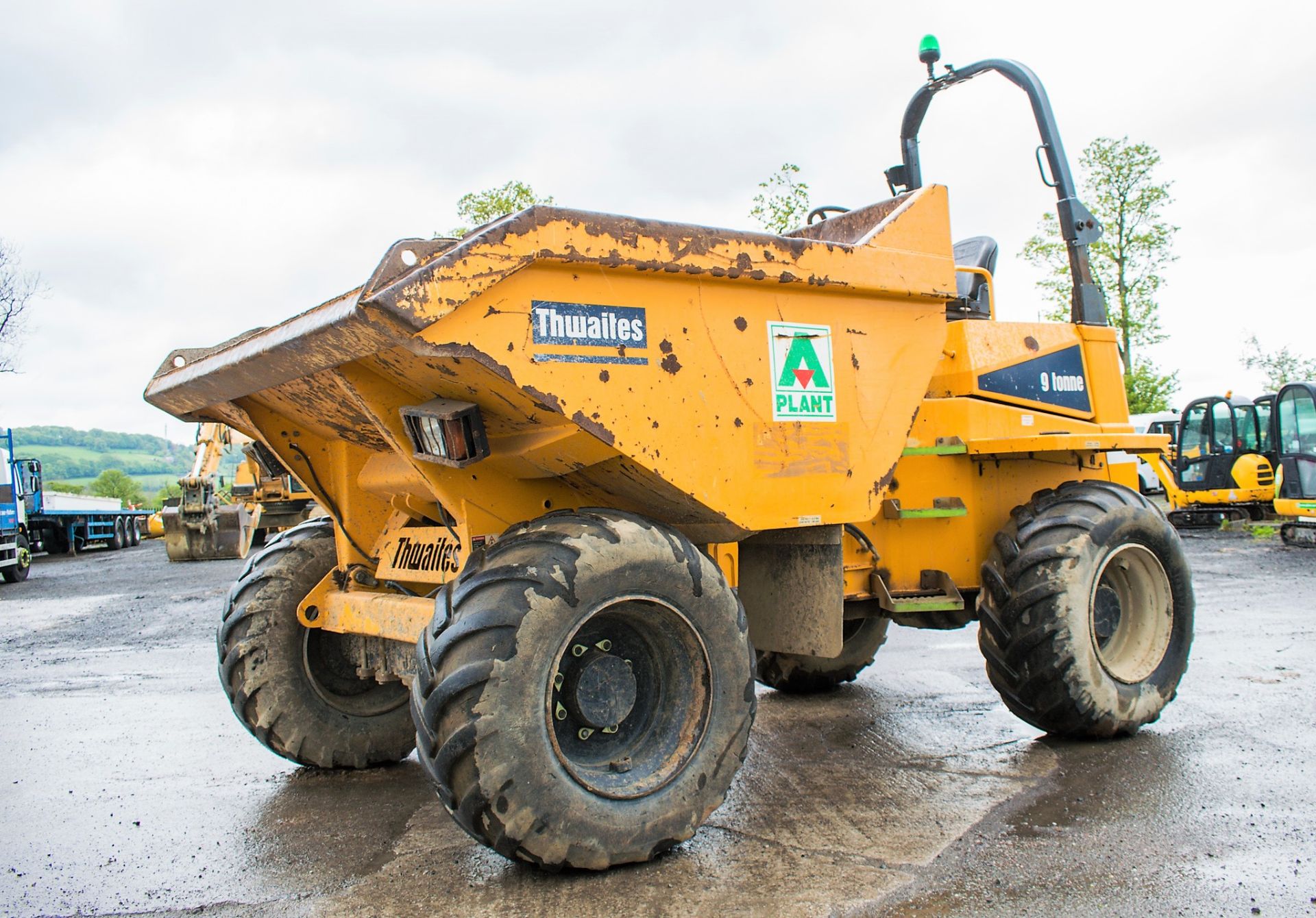 Thwaites 9 tonne straight skip dumper Year: 2013 S/N: C5321 Recorded Hours: 1567 A602366