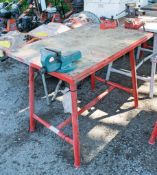 Steel site bench c/w pipe vice & bench vice A690857