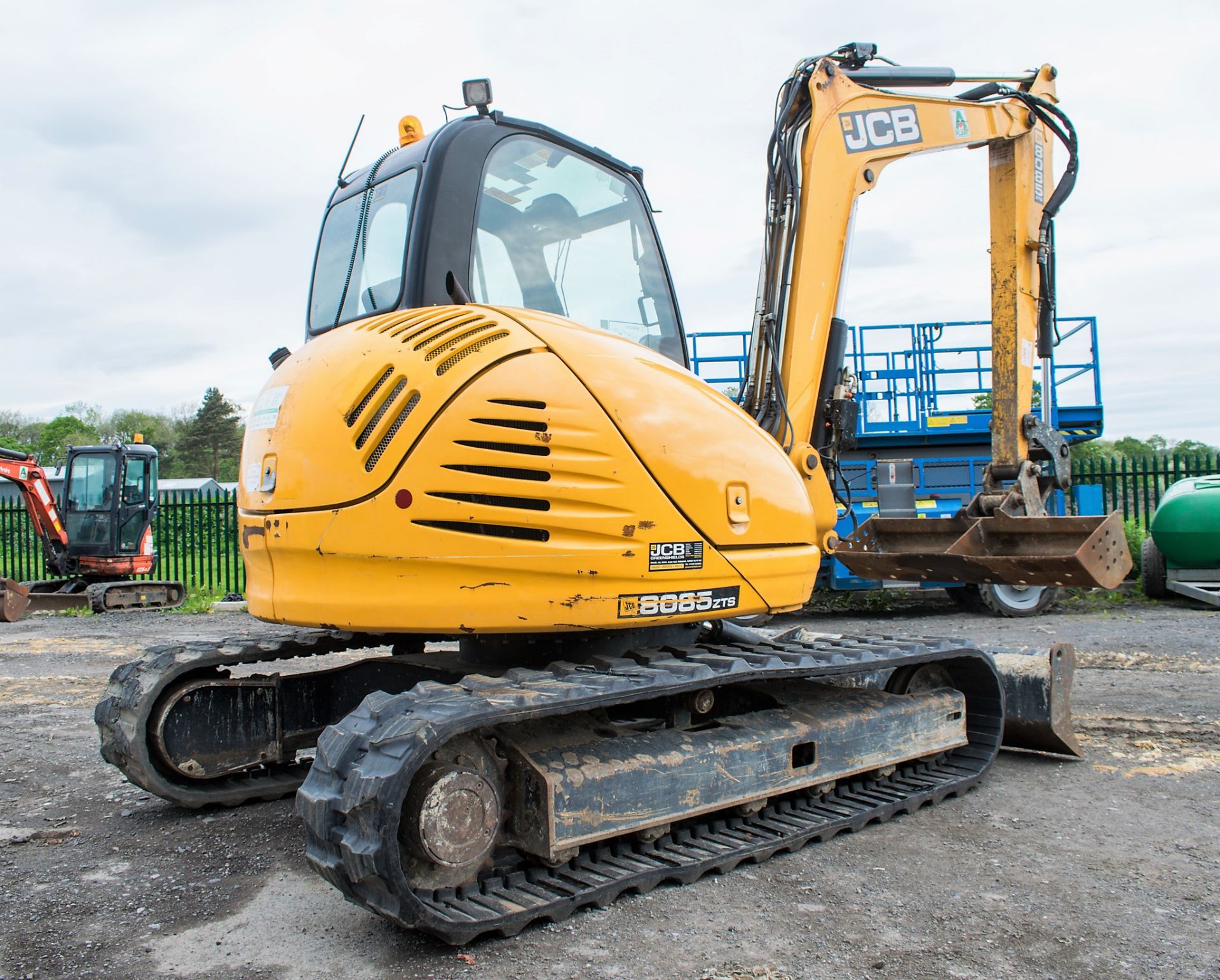JCB 8085 ZTS 8.5 tonne rubber tracked midi excavator Year: 2013 S/N: 1073044 Recorded Hours: 93046 - Image 3 of 13