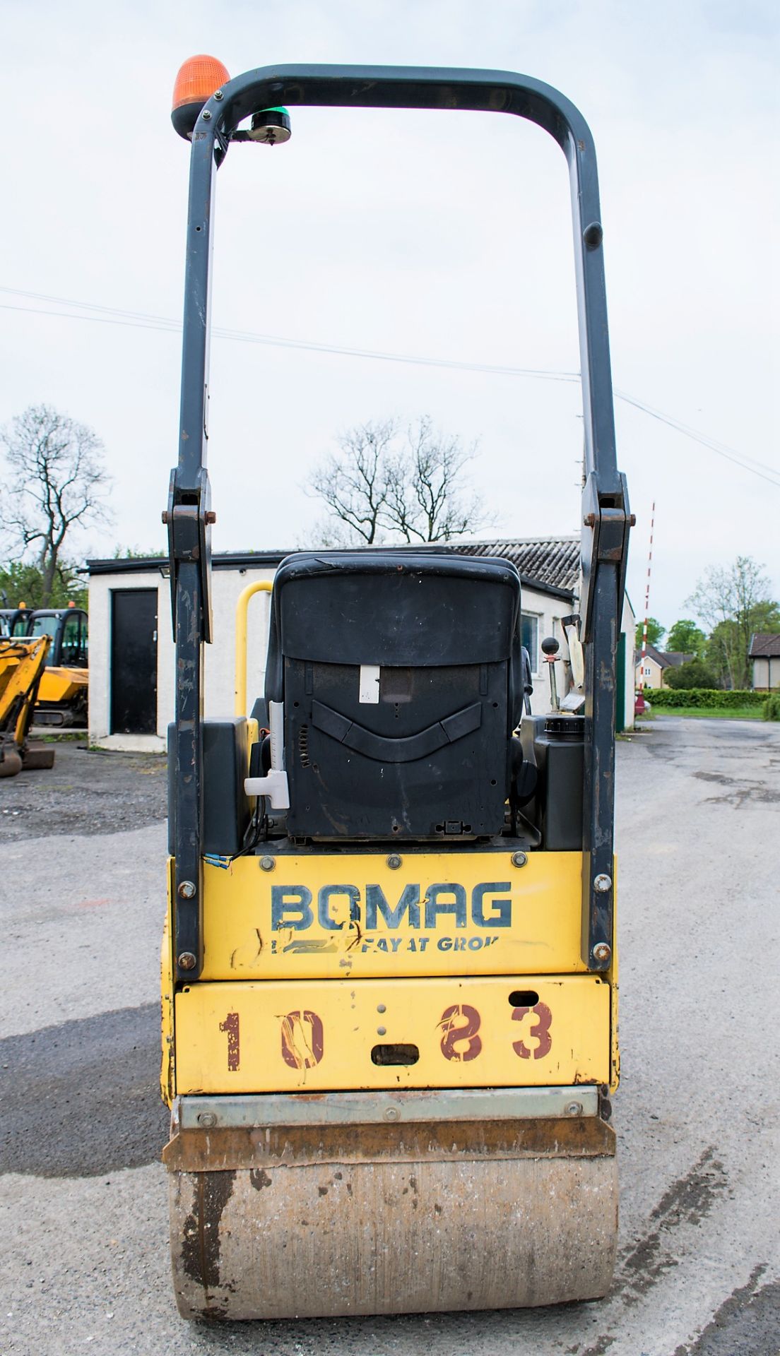 Bomag BW 80 ADH-2 double drum roller  Year: 2007 S/N: 101460427066 Rec hours: 880 1083 - Image 6 of 10