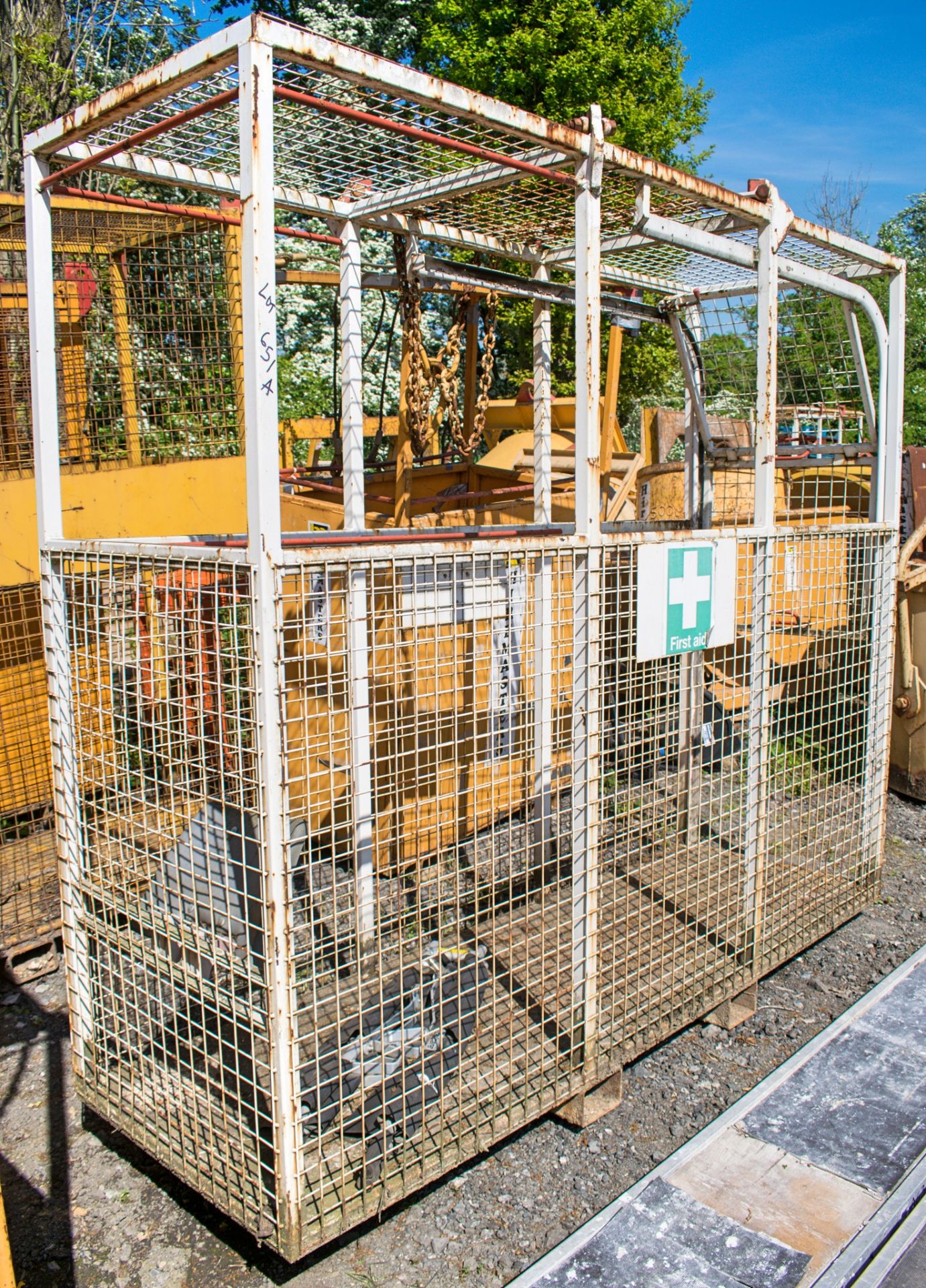 Steel rescue cage c/w stretcher HM