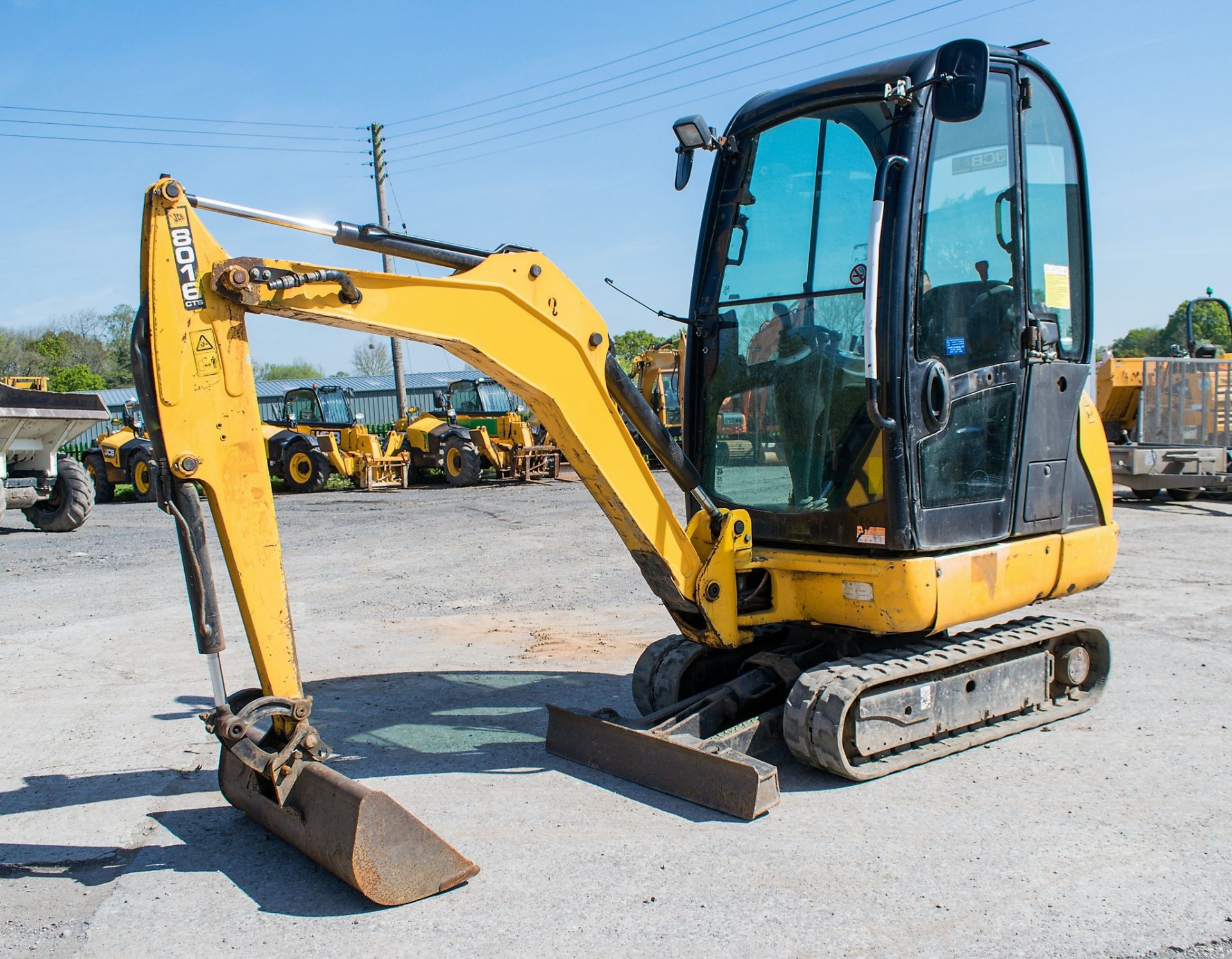 JCB 8016 1.6 tonne rubber tracked mini excavator Year: 2013 S/N: 2071486 Recorded Hours: 2226 blade,