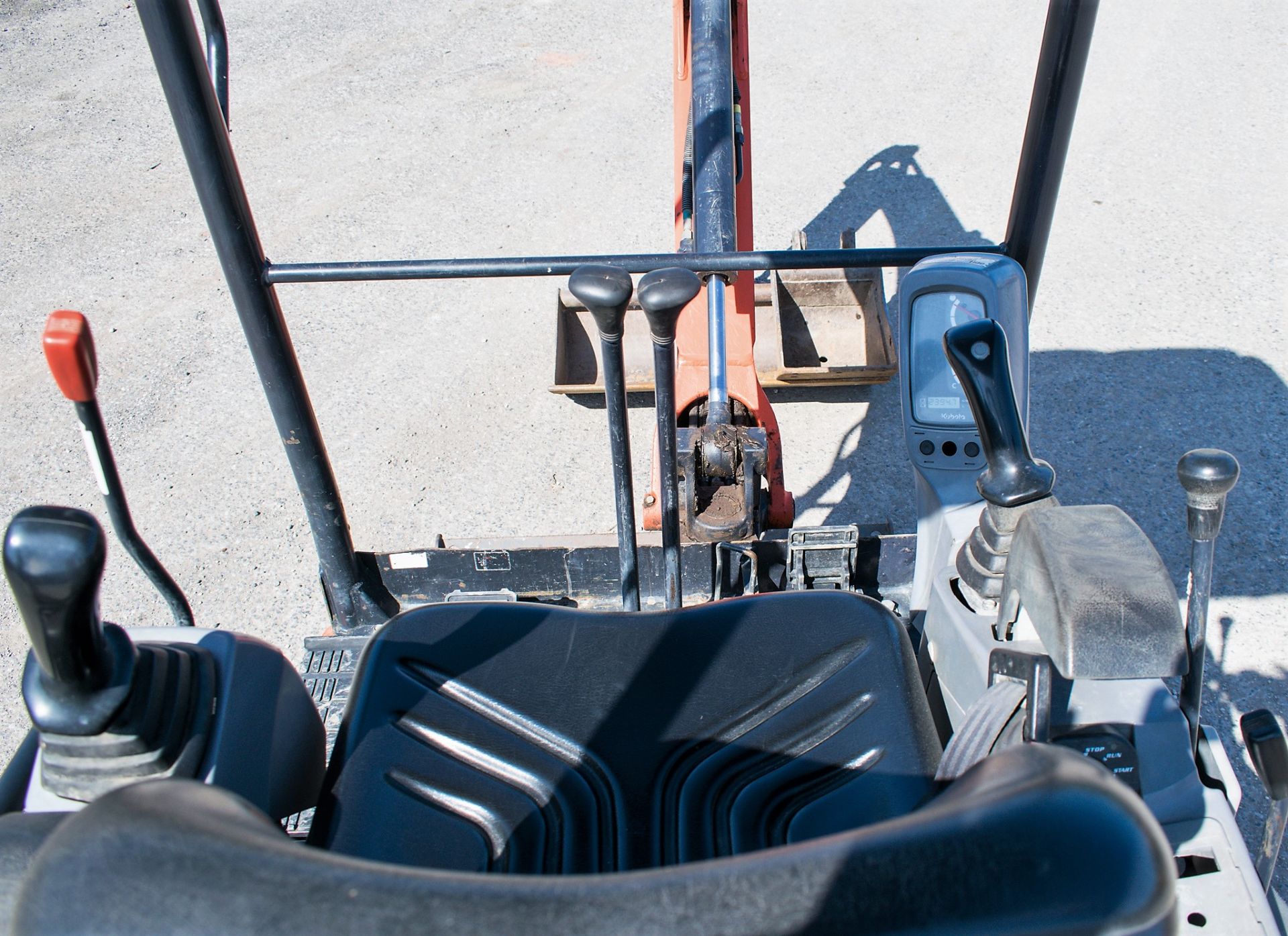 Kubota KX015-4 1.5 tonne rubber tracked mini excavator Year: 2011 S/N: 55637 Recorded Hours: 2394 - Image 12 of 12