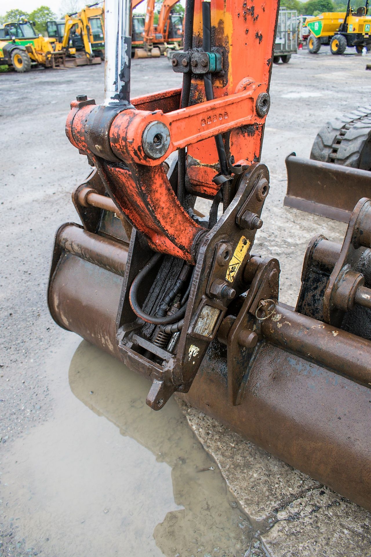 Kubota U25-3 2.5 tonne rubber tracked mini excavator Year: 2013 S/N: 25724 Recorded Hours: 1500 - Image 10 of 12