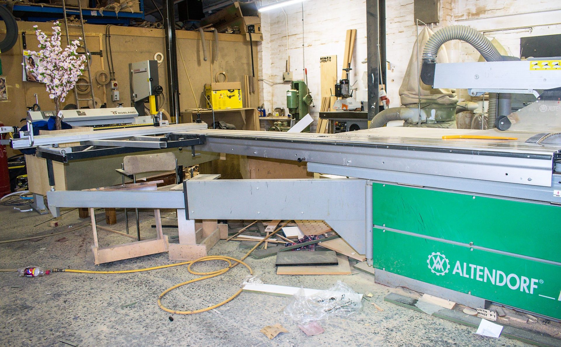 Altendorf F45 350mm sliding table panel saw  Year: 1997 S/N: 97-10-100 Sliding bed size: 3200mm - Image 8 of 11