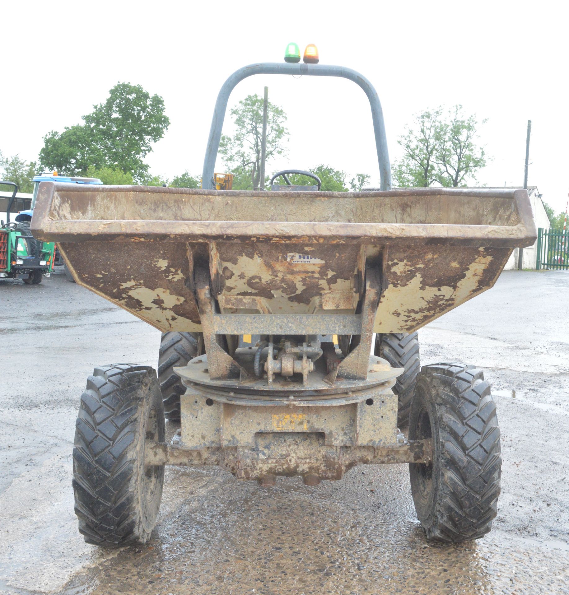 Terex 3 tonne swivel skip dumper  Year: 2006 S/N: E603FS040 Rec Hours: 3403 1285 - Image 3 of 14