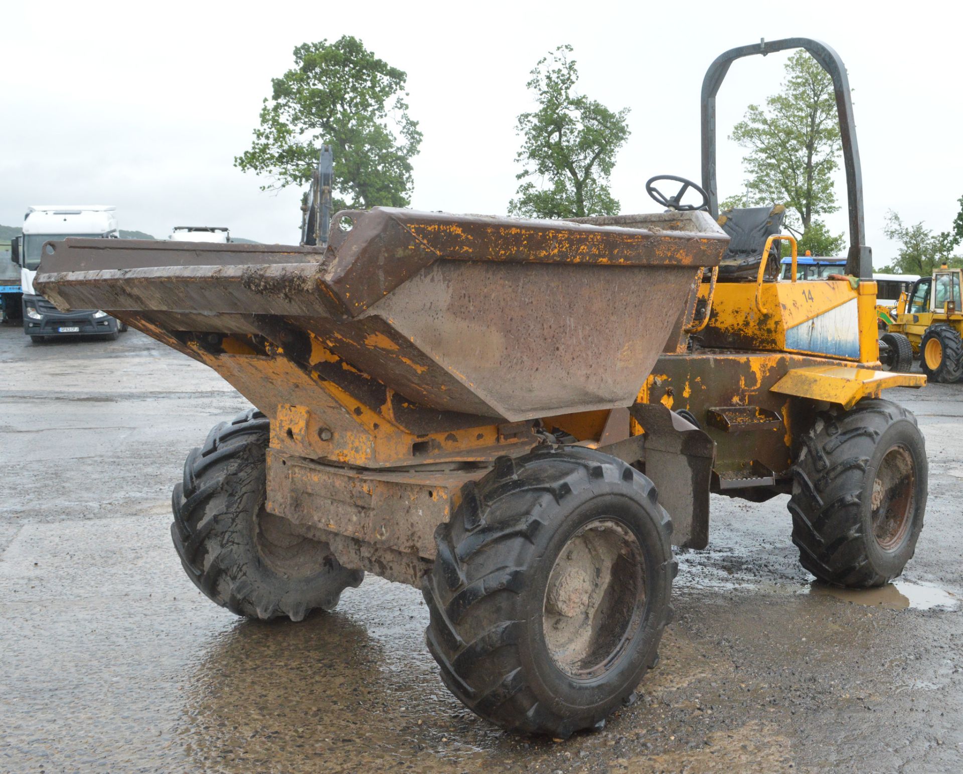 Thwaites 6 tonne swivel skip dumper  Year: 2004 S/N: A4536