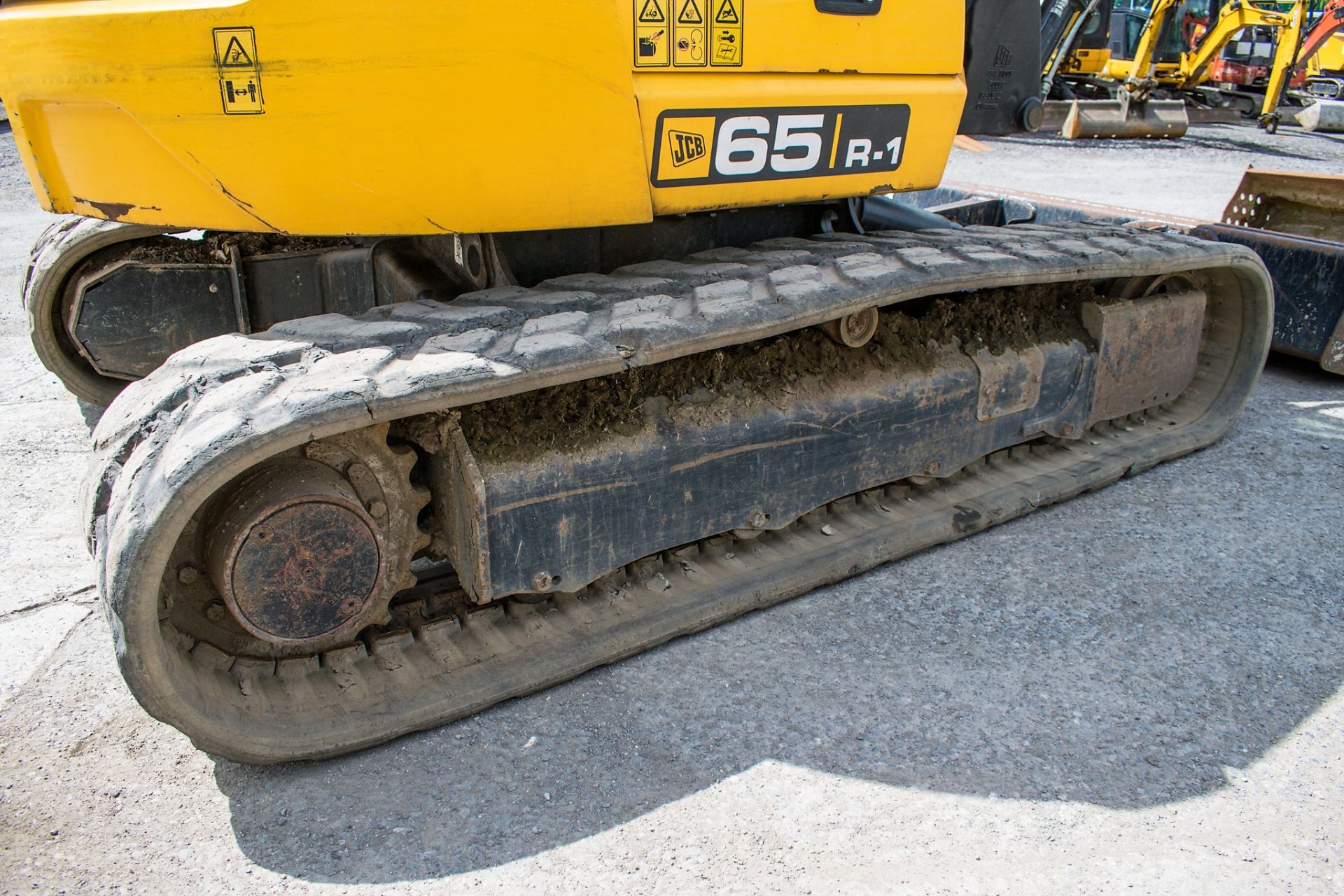 JCB 65 R-1 6.5 tonne rubber tracked excavator Year: 2015 S/N: 1913919 Recorded Hours: 1887 blade, - Image 7 of 12