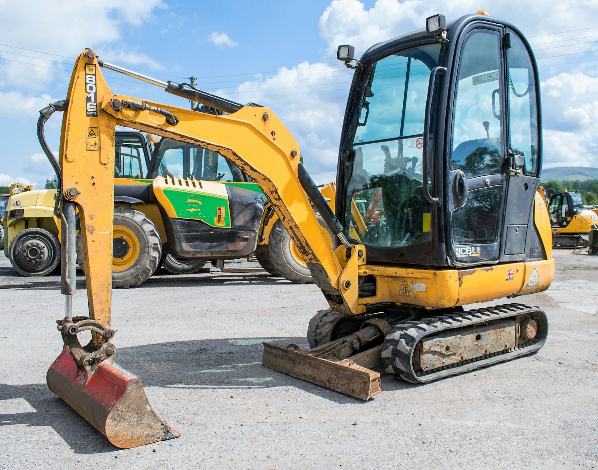 JCB 8016 CTS 1.5 tonne rubber trancked mini excavator Year: 2013 S/N: 2071360 Recorded Hours: 1227