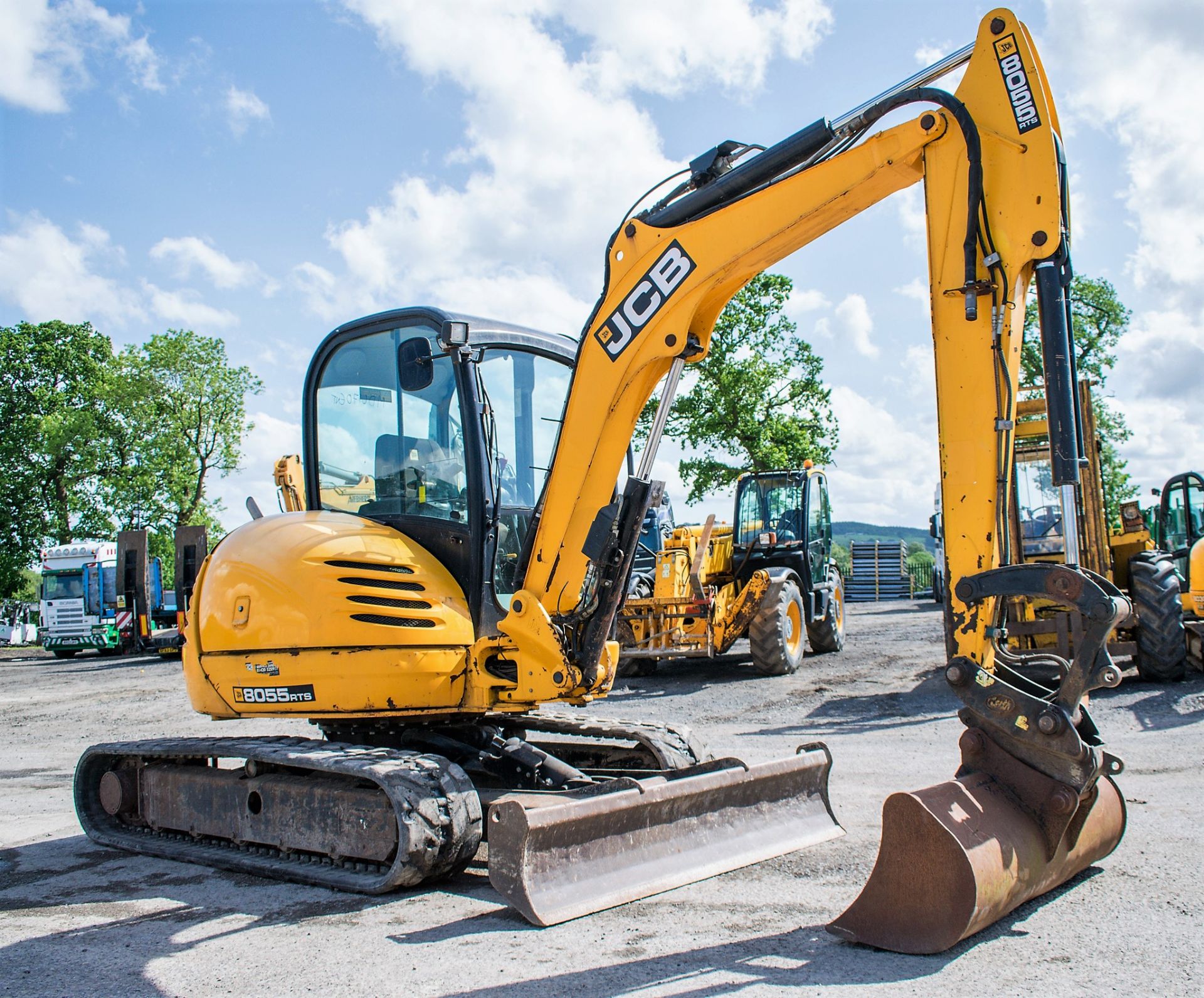 JCB 8055 RTS 5.5 tonne rubber tracked excavator Year: 2014 S/N: 2060716 Recorded Hours: 2298 - Image 2 of 12