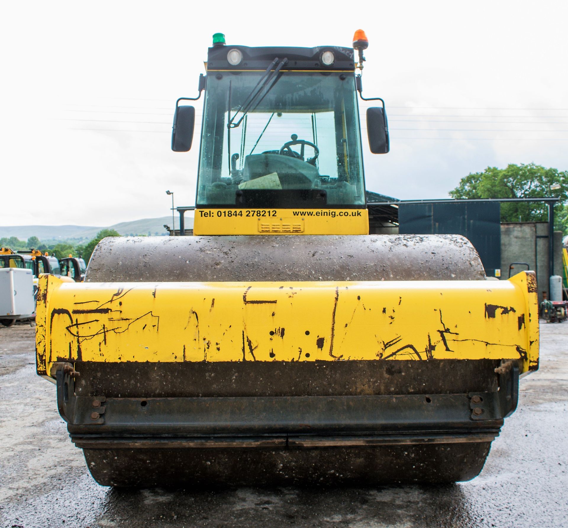 Bomag BW213 DH-4 single drum roller Year: 2014 S/N: 181054 Recorded Hours: 2594 DEC157 - Image 5 of 12