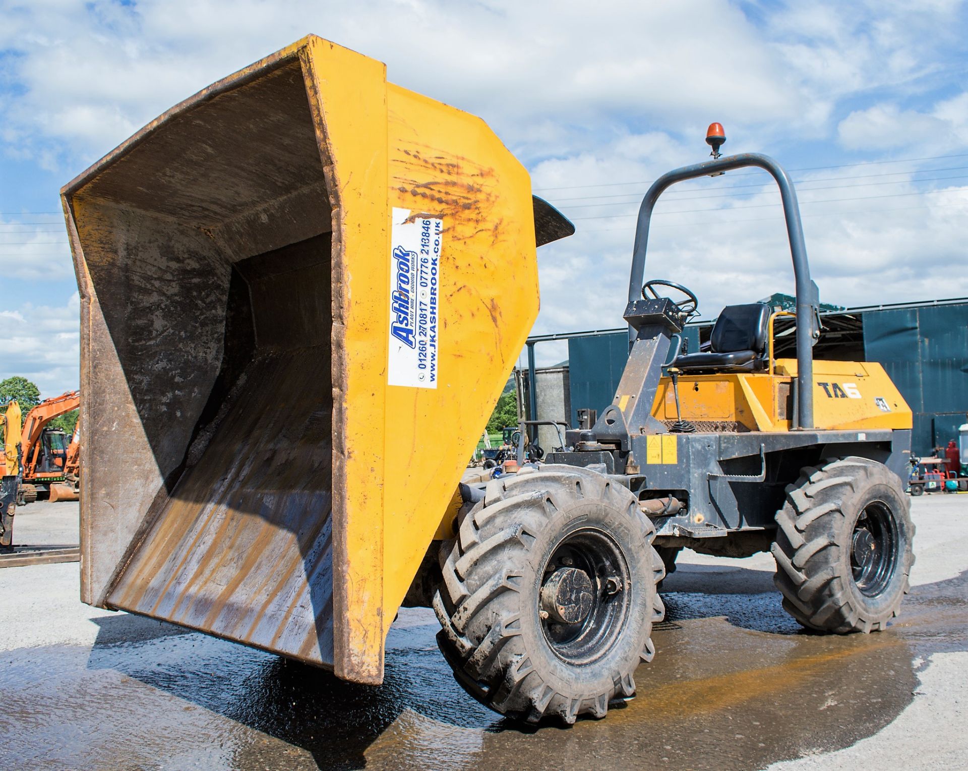 Terex TA6 6 tonne straight skip dumper Year: 2011 S/N: DP0EB1MS2181 Recorded Hours: 2977 D97 - Image 7 of 15