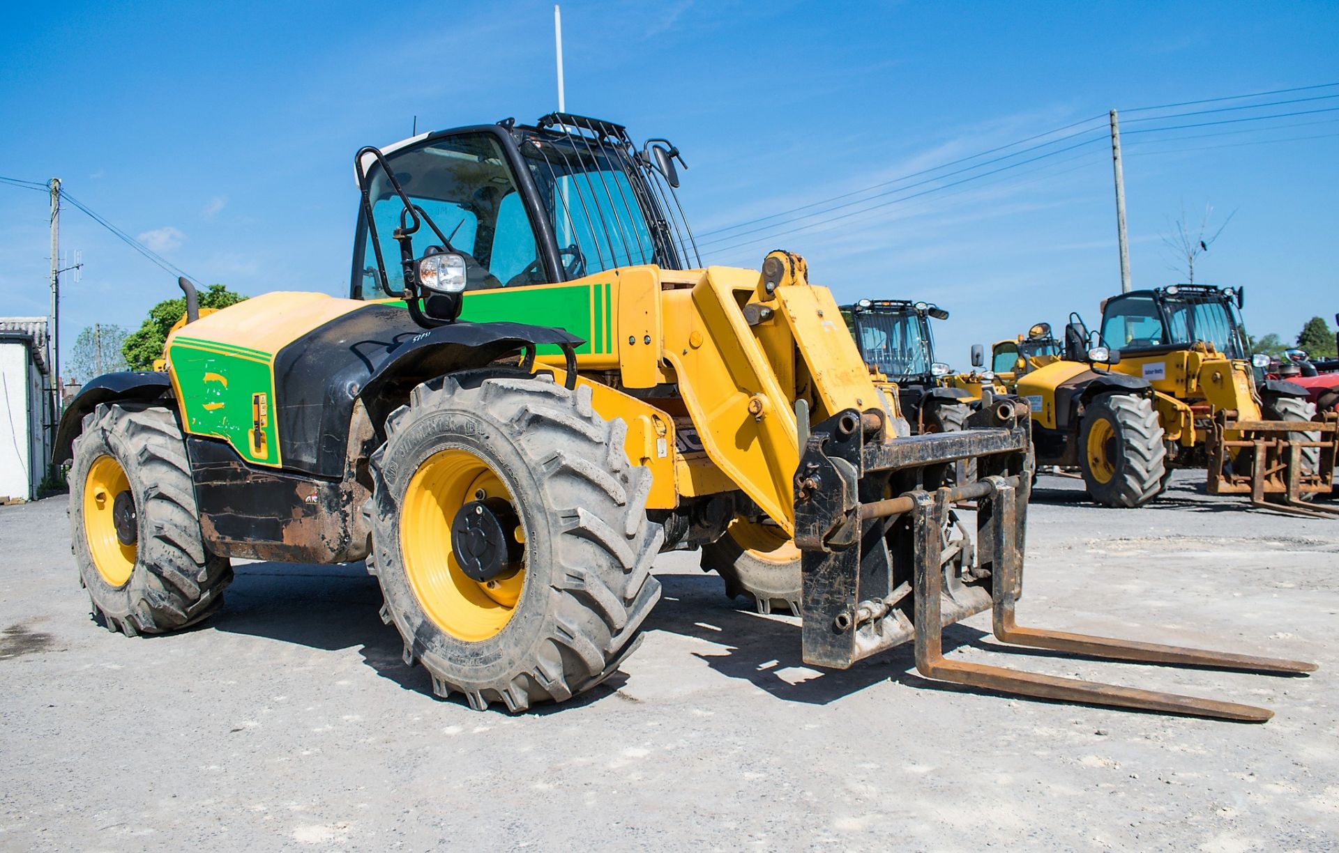 JCB 531-70 telescopic handler  Year: 2013 S/N: 2178066 Recorded Hours: 2089 A603292 - Image 2 of 14